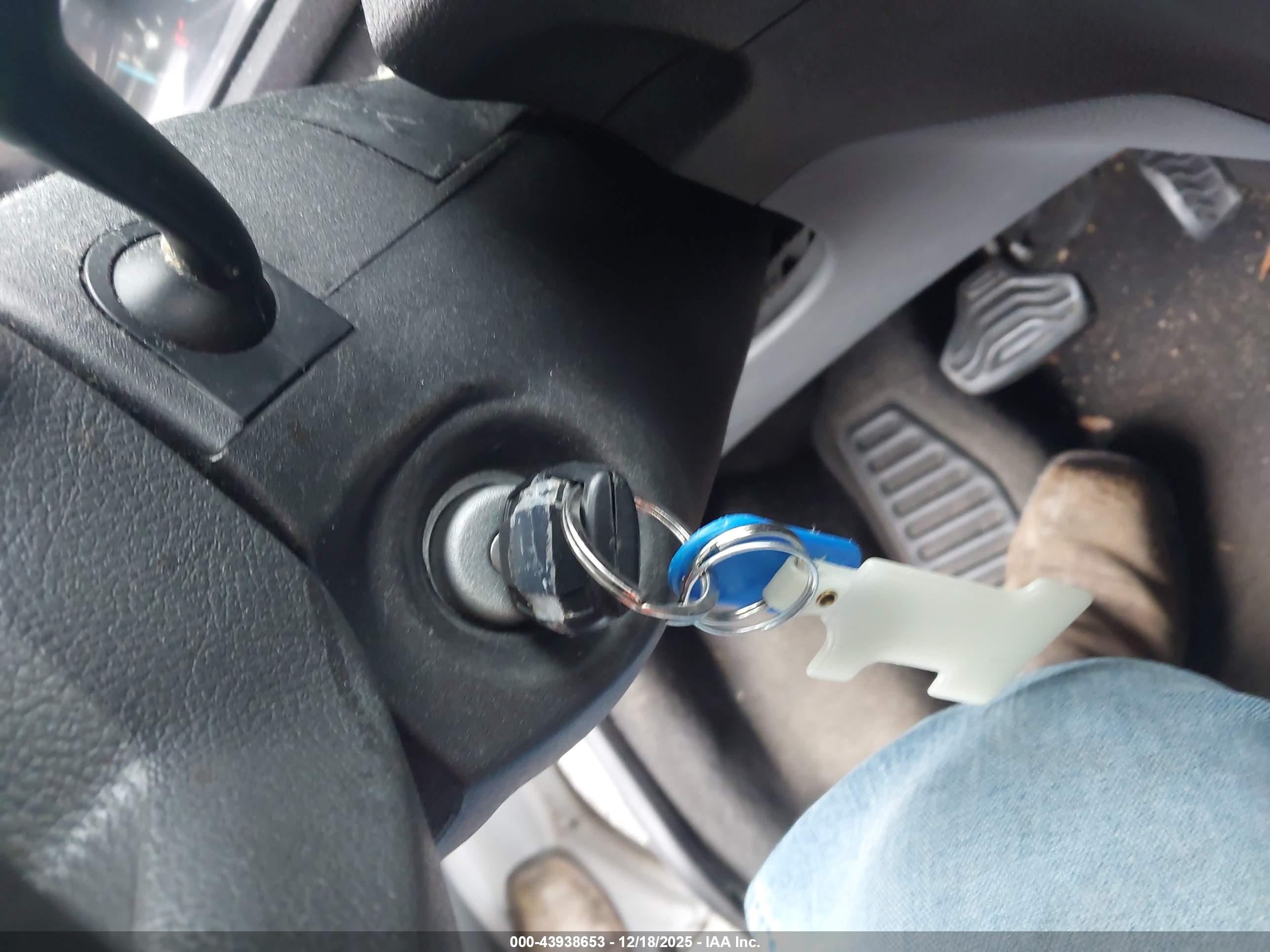 FORD TRANSIT-350 image 11