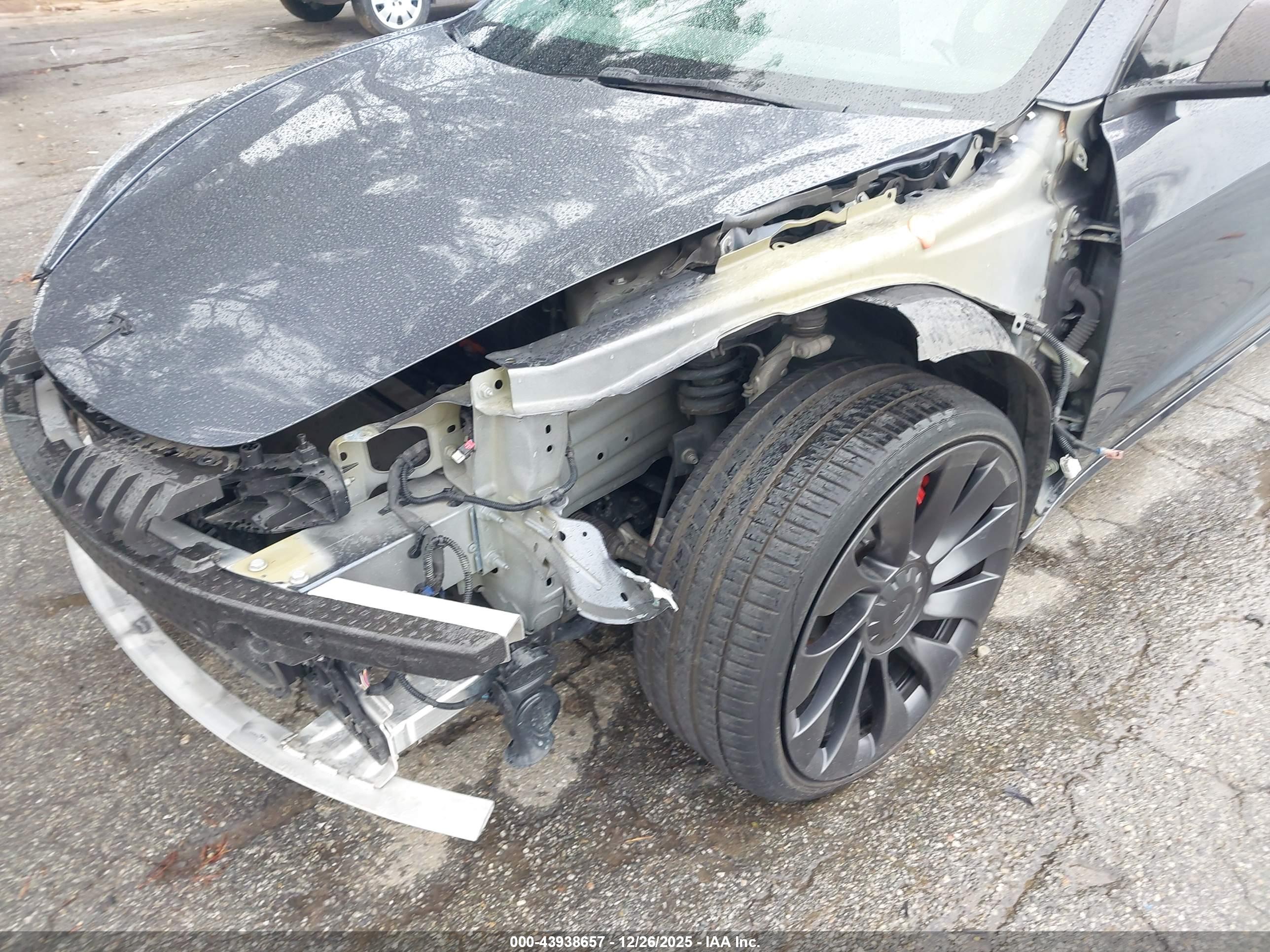 TESLA MODEL image 6