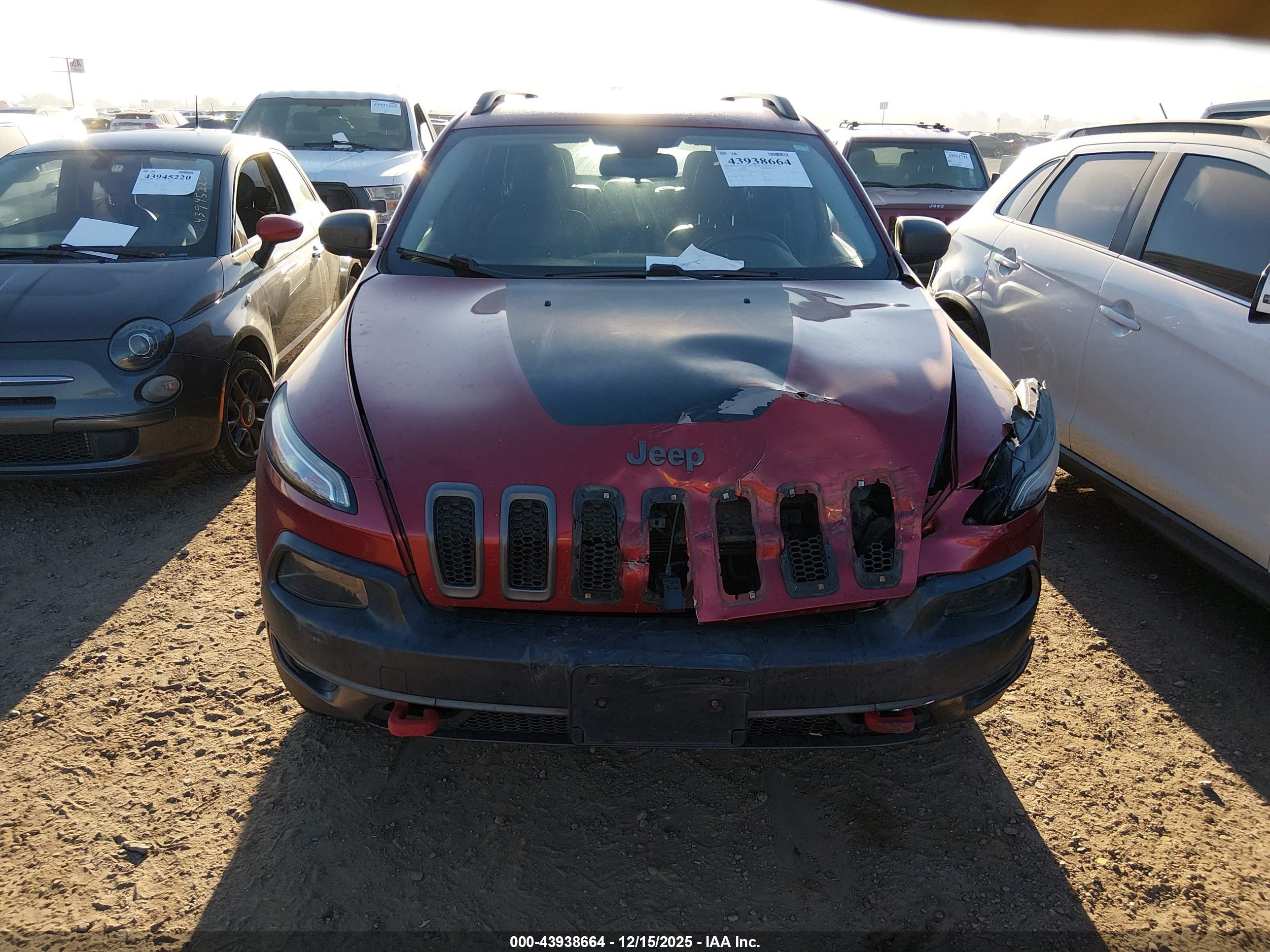 JEEP CHEROKEE image 6