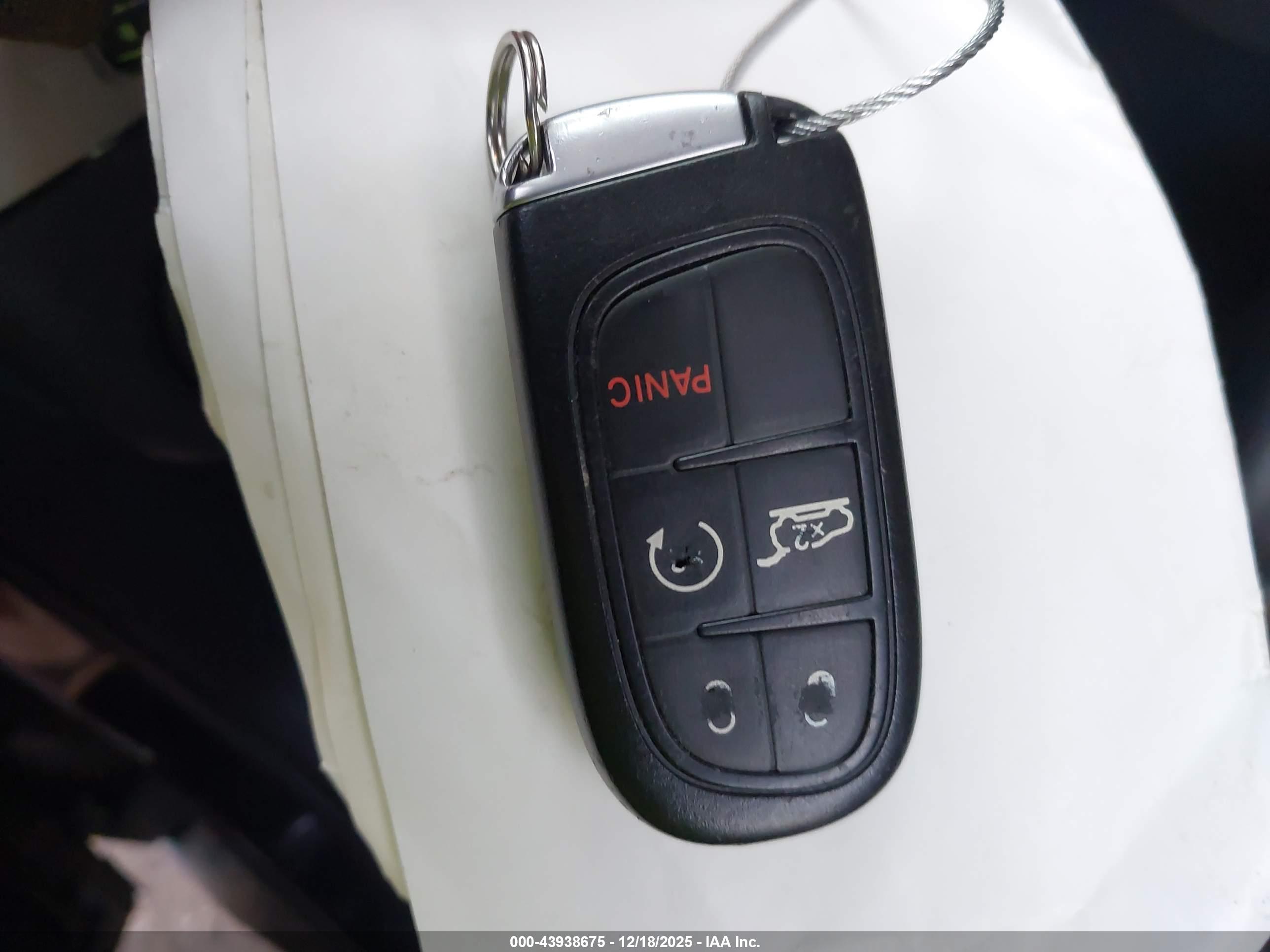 JEEP CHEROKEE image 11