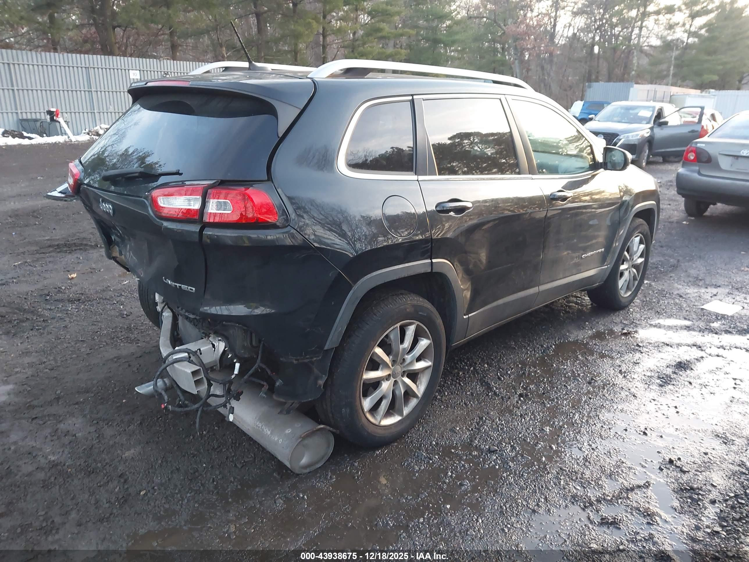 JEEP CHEROKEE image 4