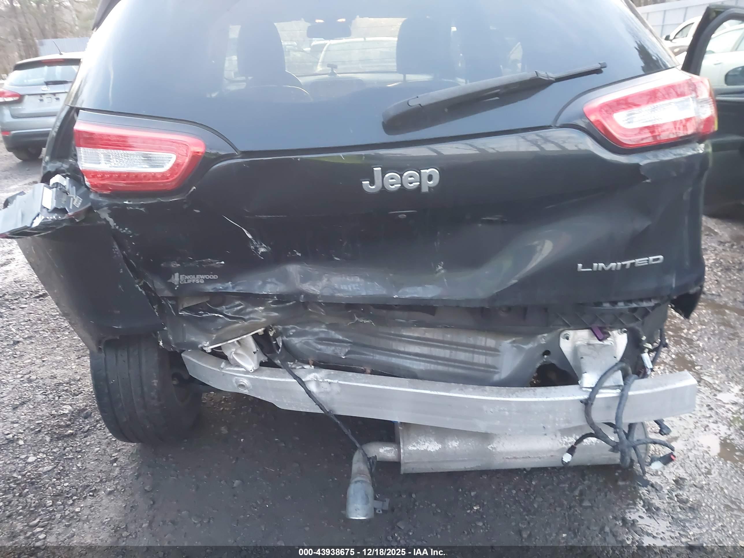 JEEP CHEROKEE image 6