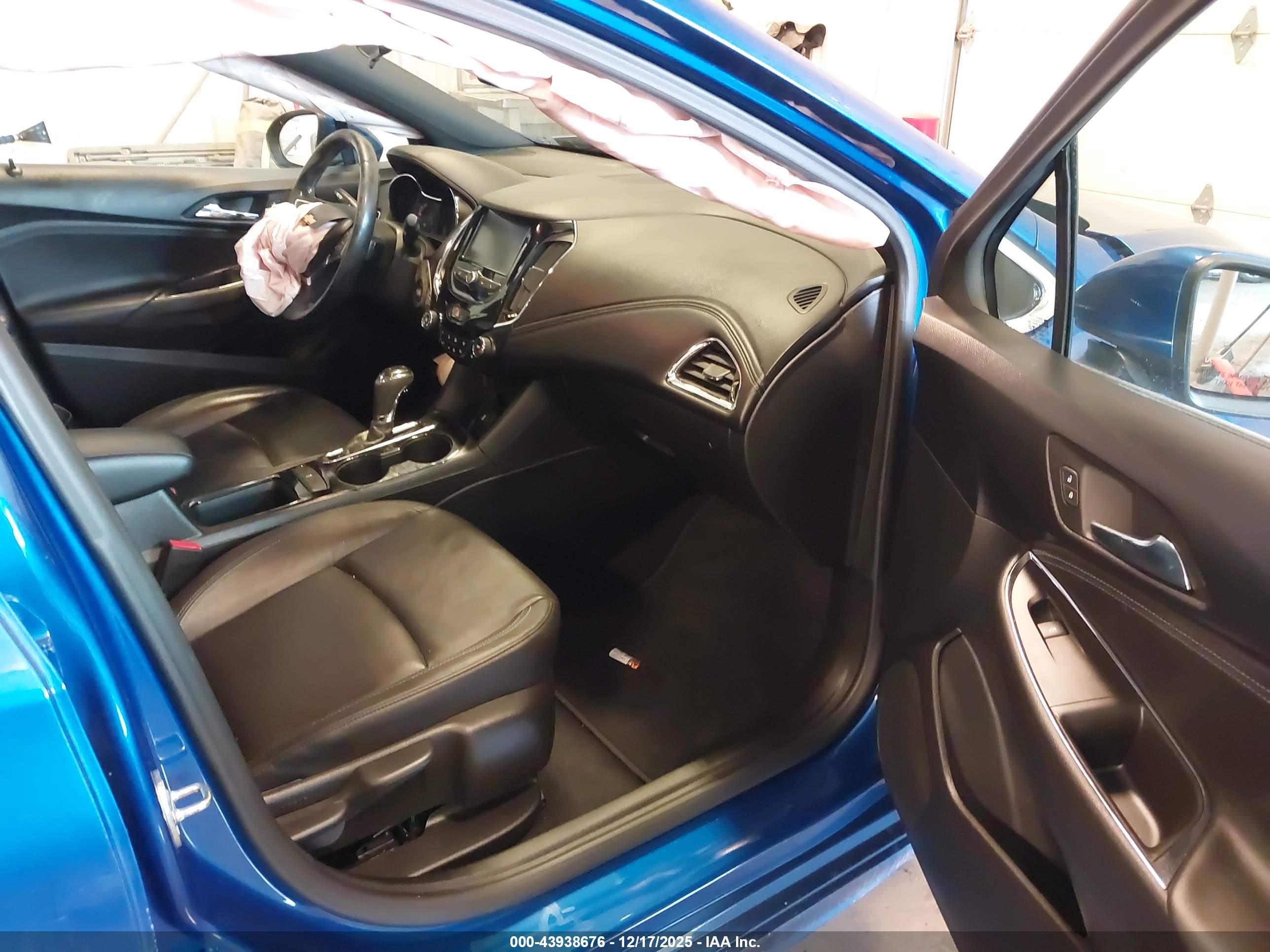 CHEVROLET CRUZE image 5