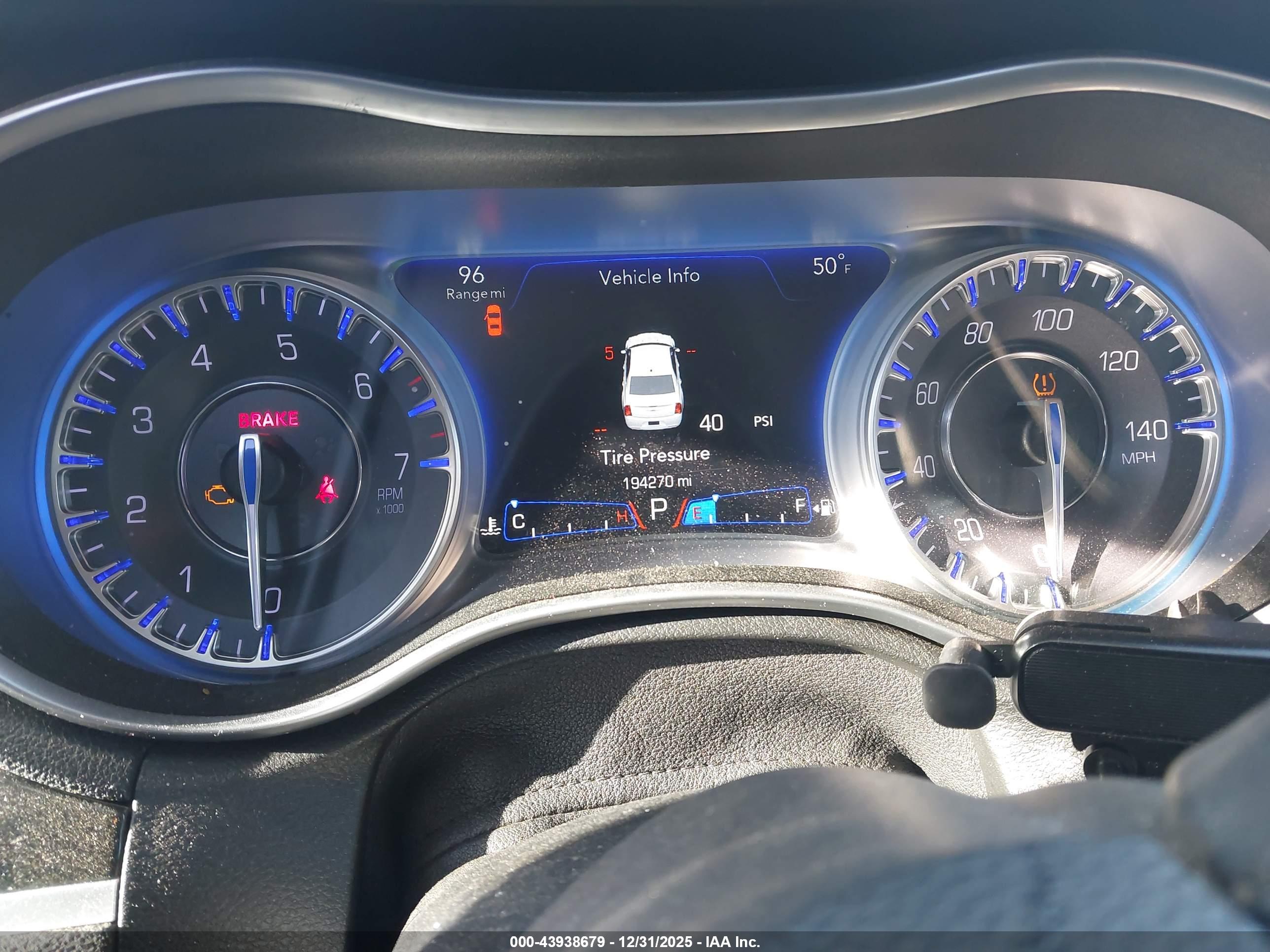 CHRYSLER 300C image 7