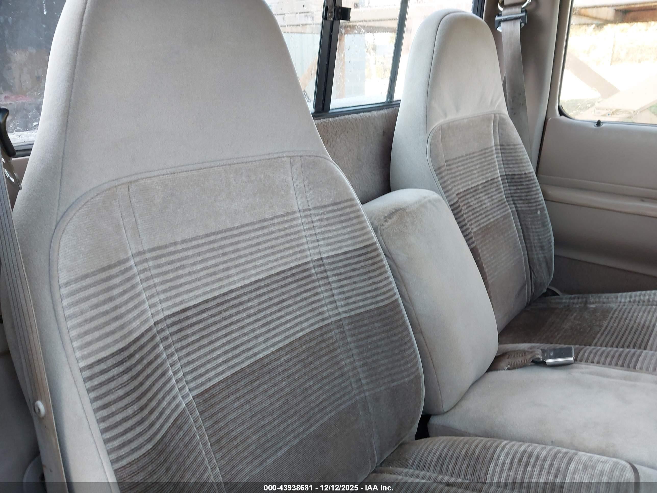 FORD RANGER image 8