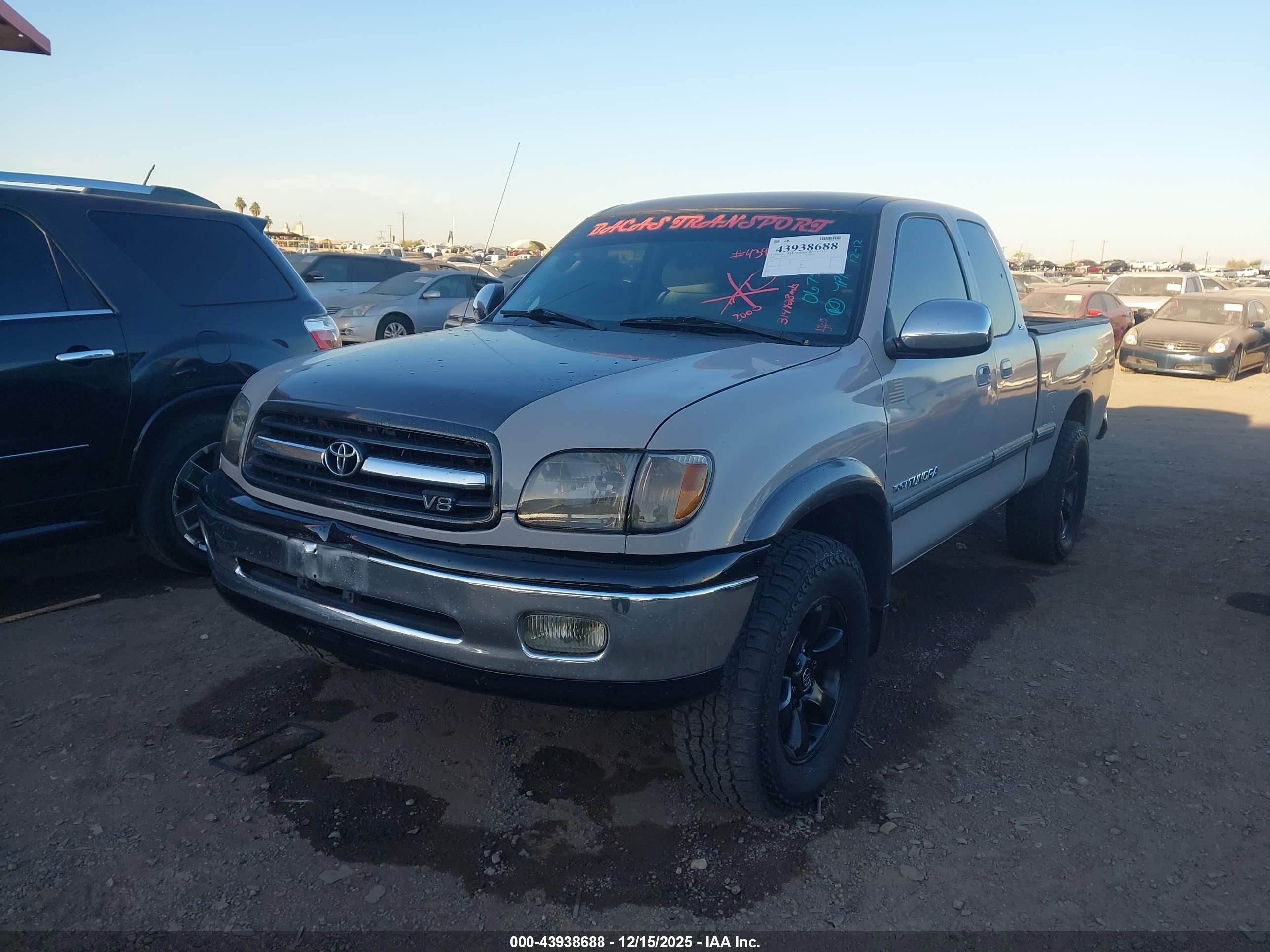 TOYOTA TUNDRA image 2