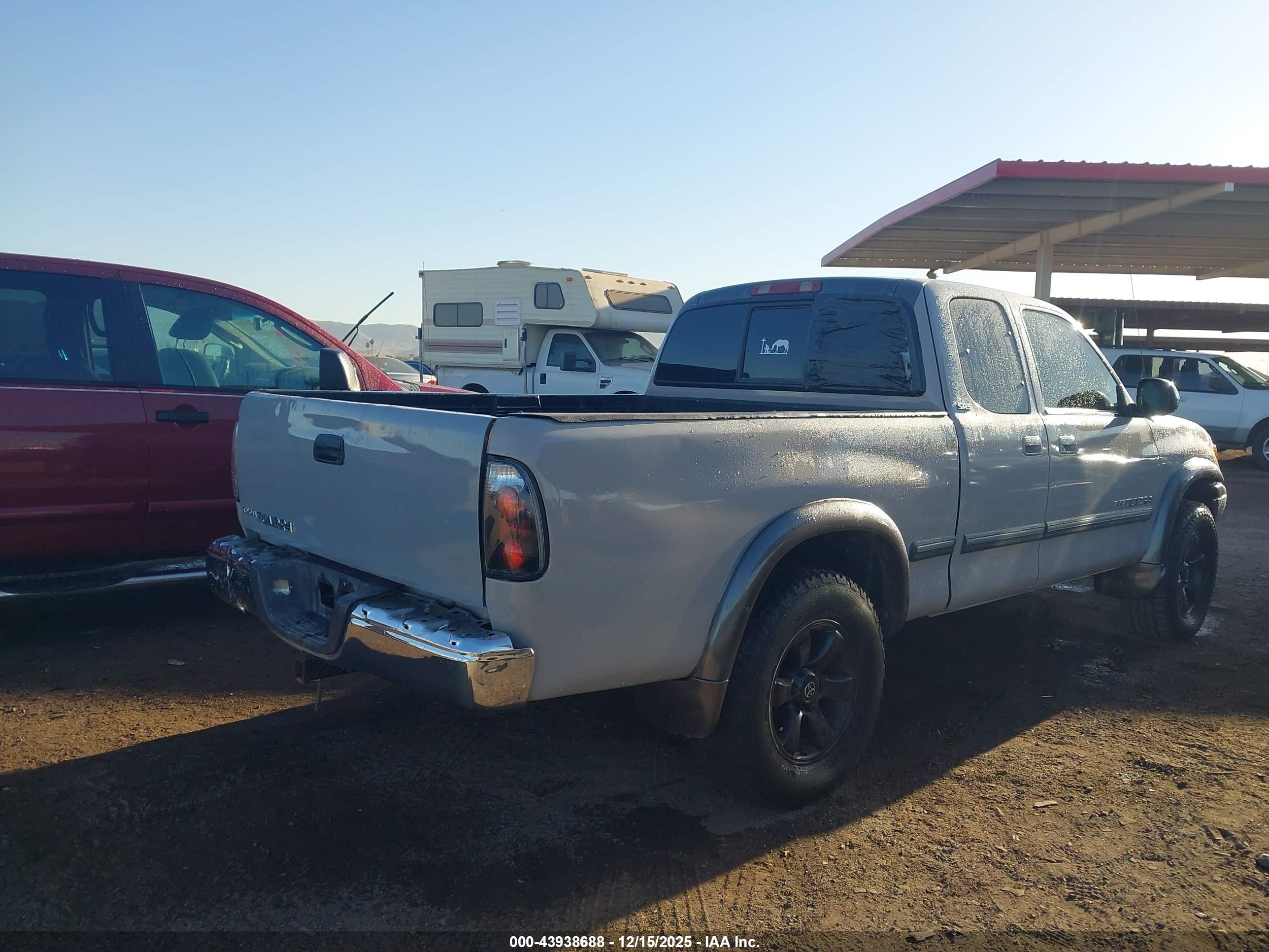 TOYOTA TUNDRA image 4