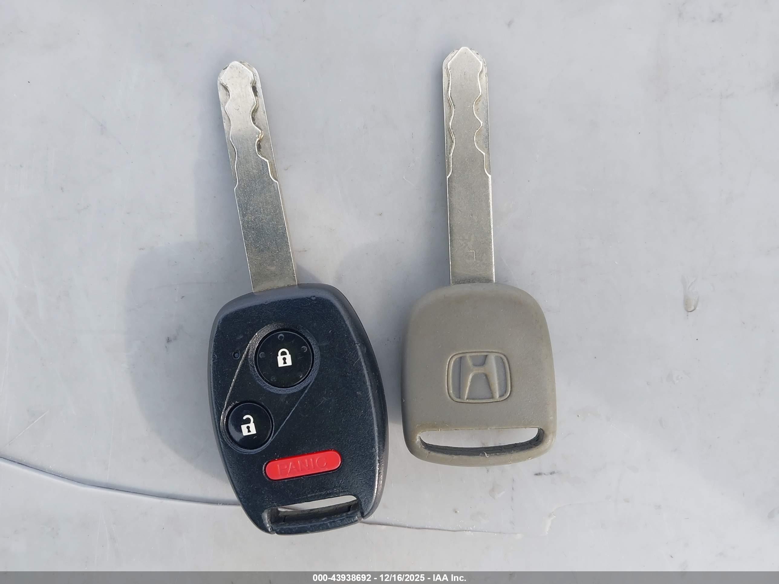 HONDA CR-V image 11