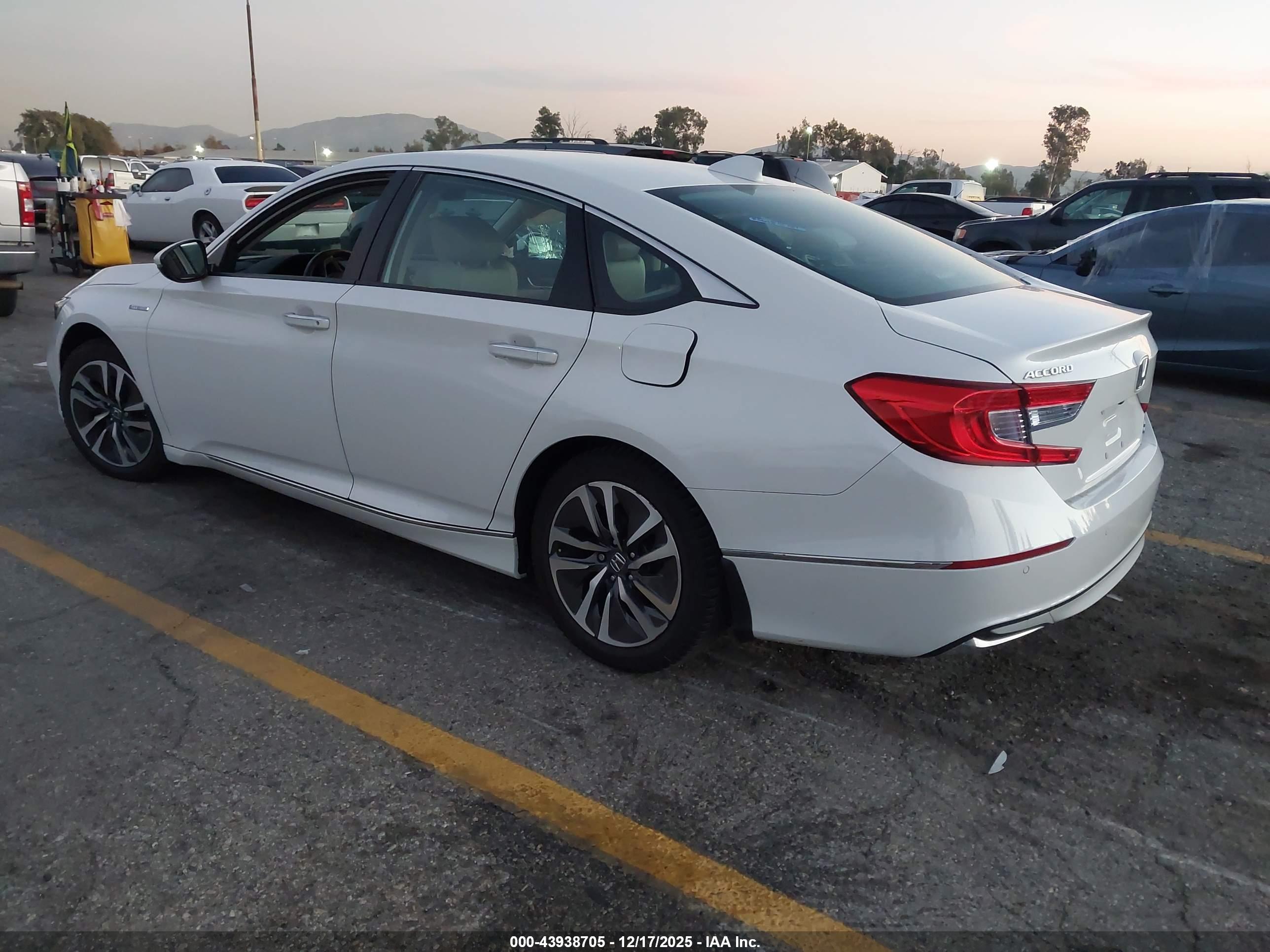 HONDA ACCORD image 3