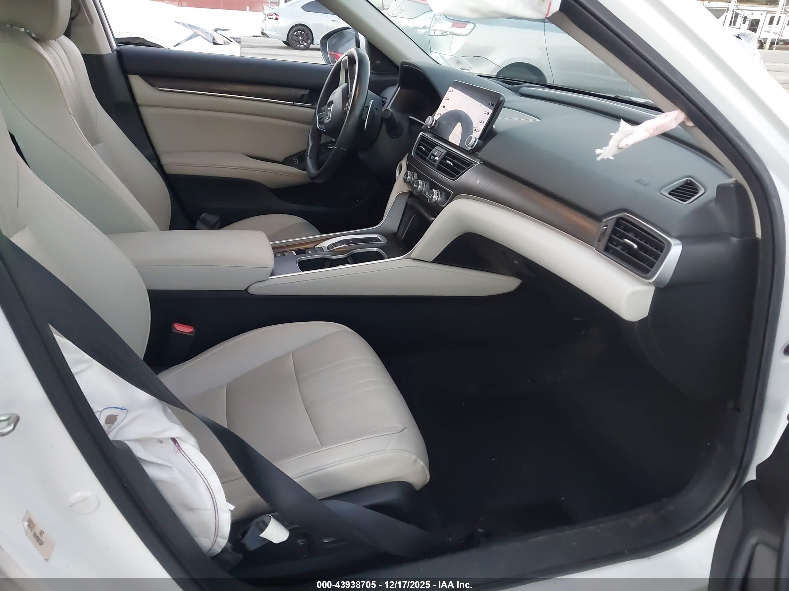 HONDA ACCORD image 5