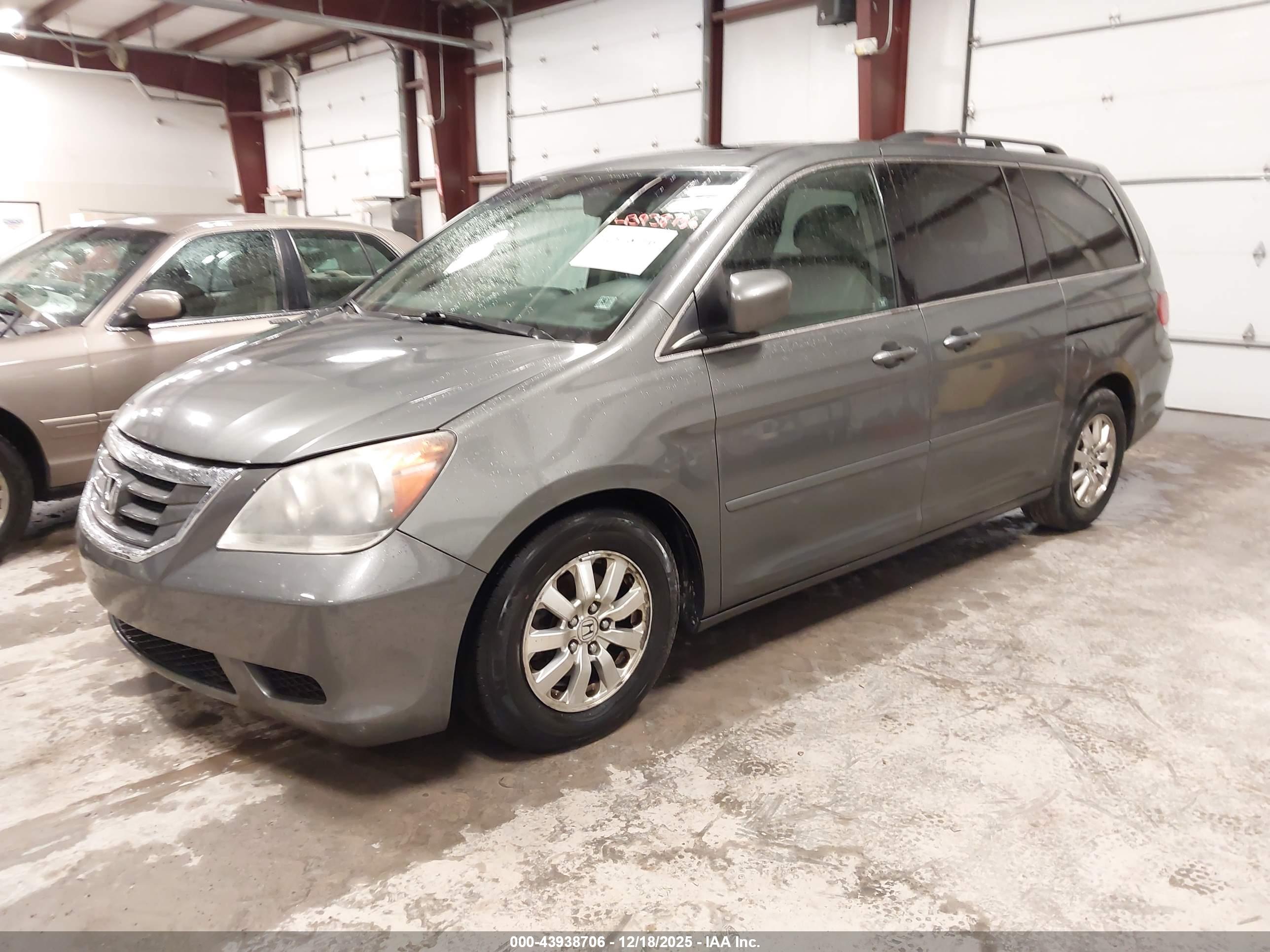 HONDA ODYSSEY image 2