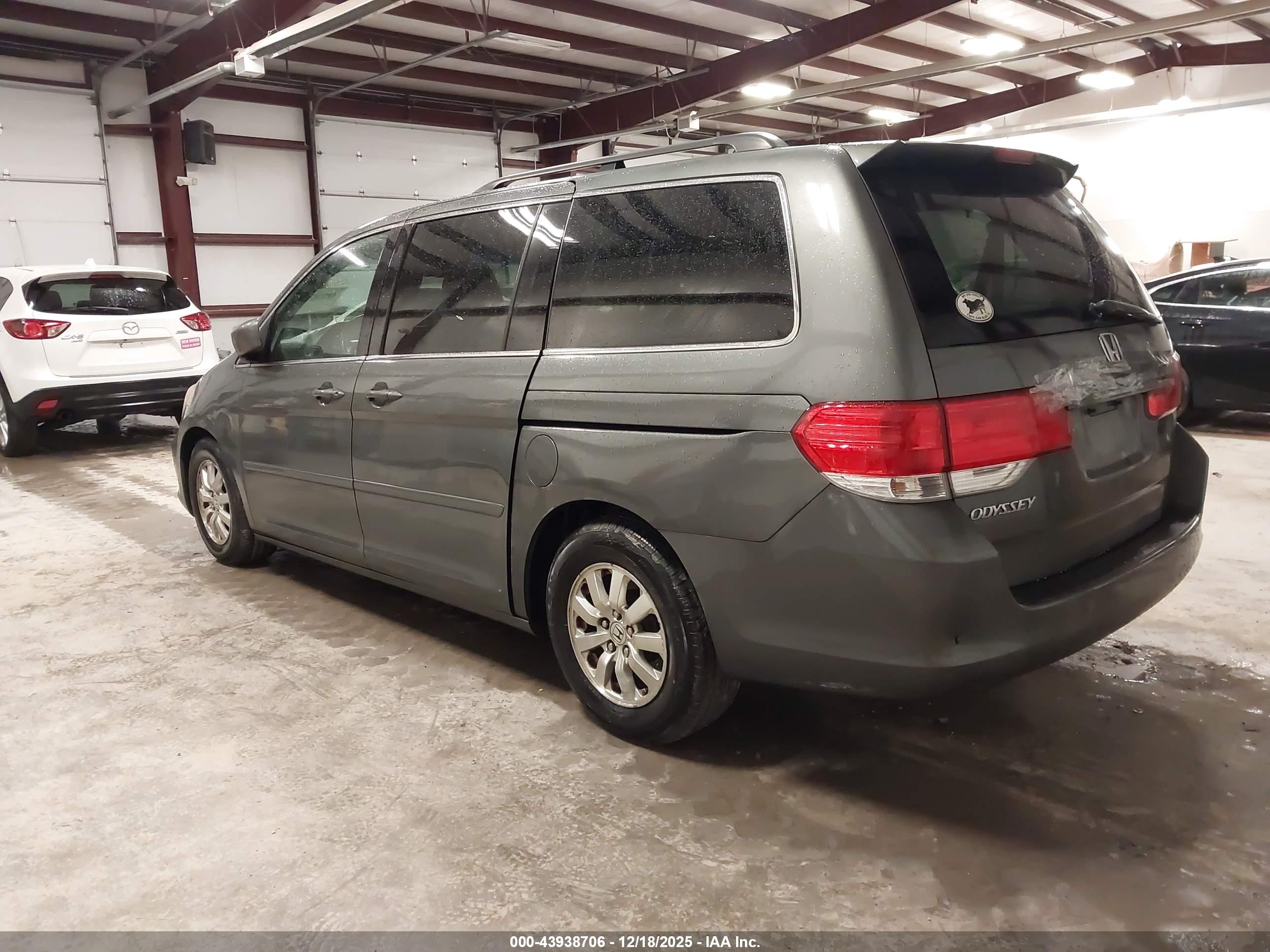 HONDA ODYSSEY image 3