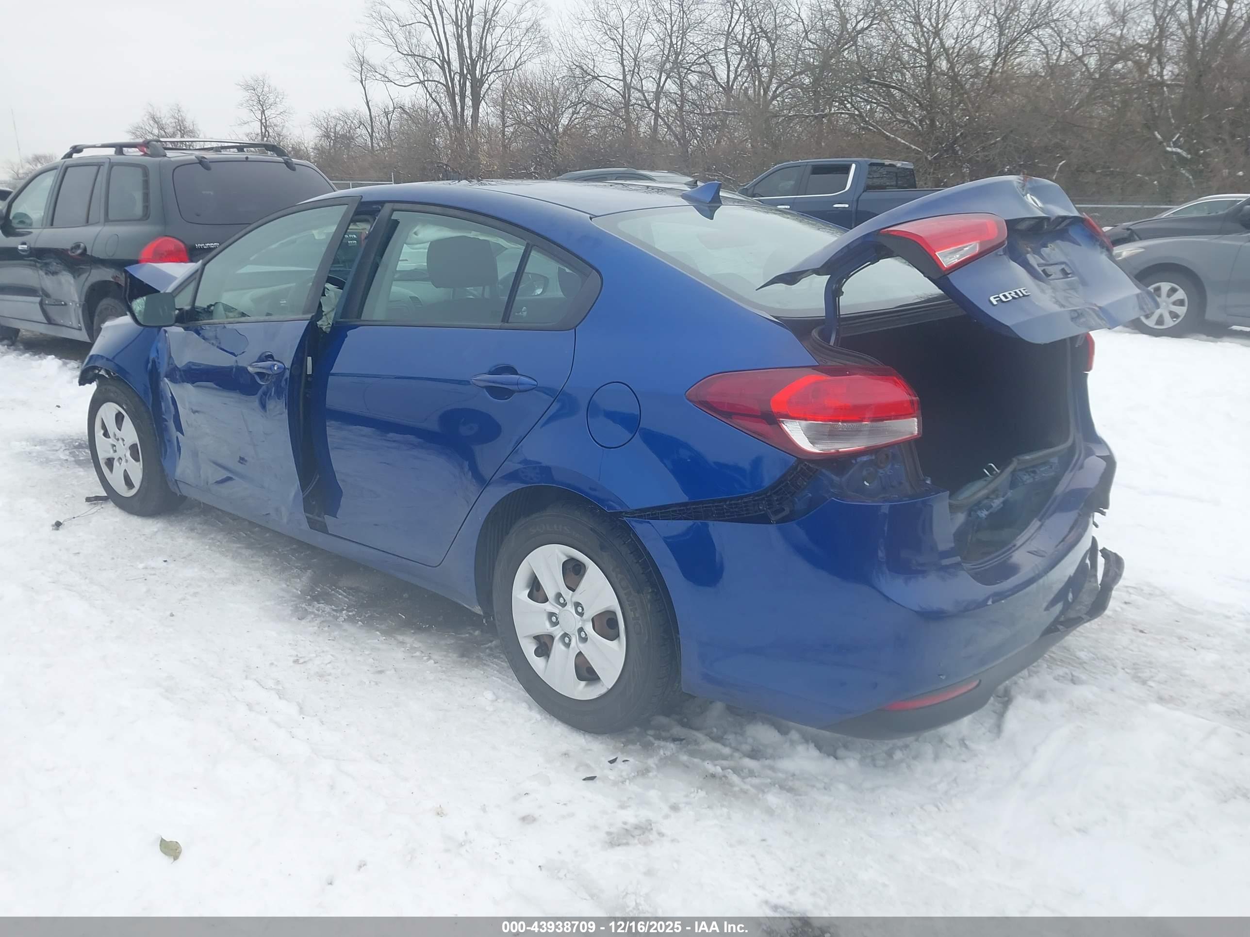KIA FORTE image 3