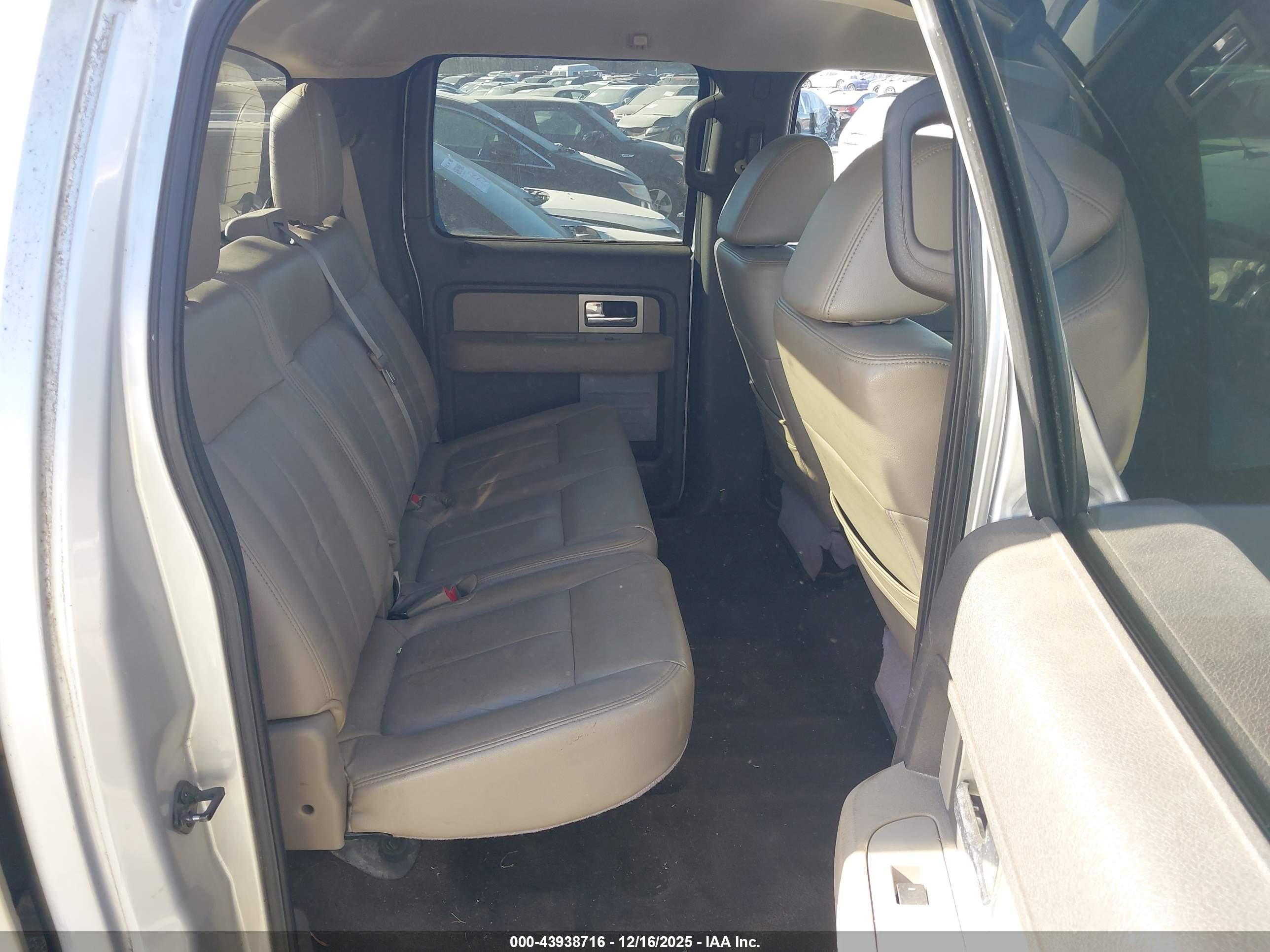 FORD F-150 image 8