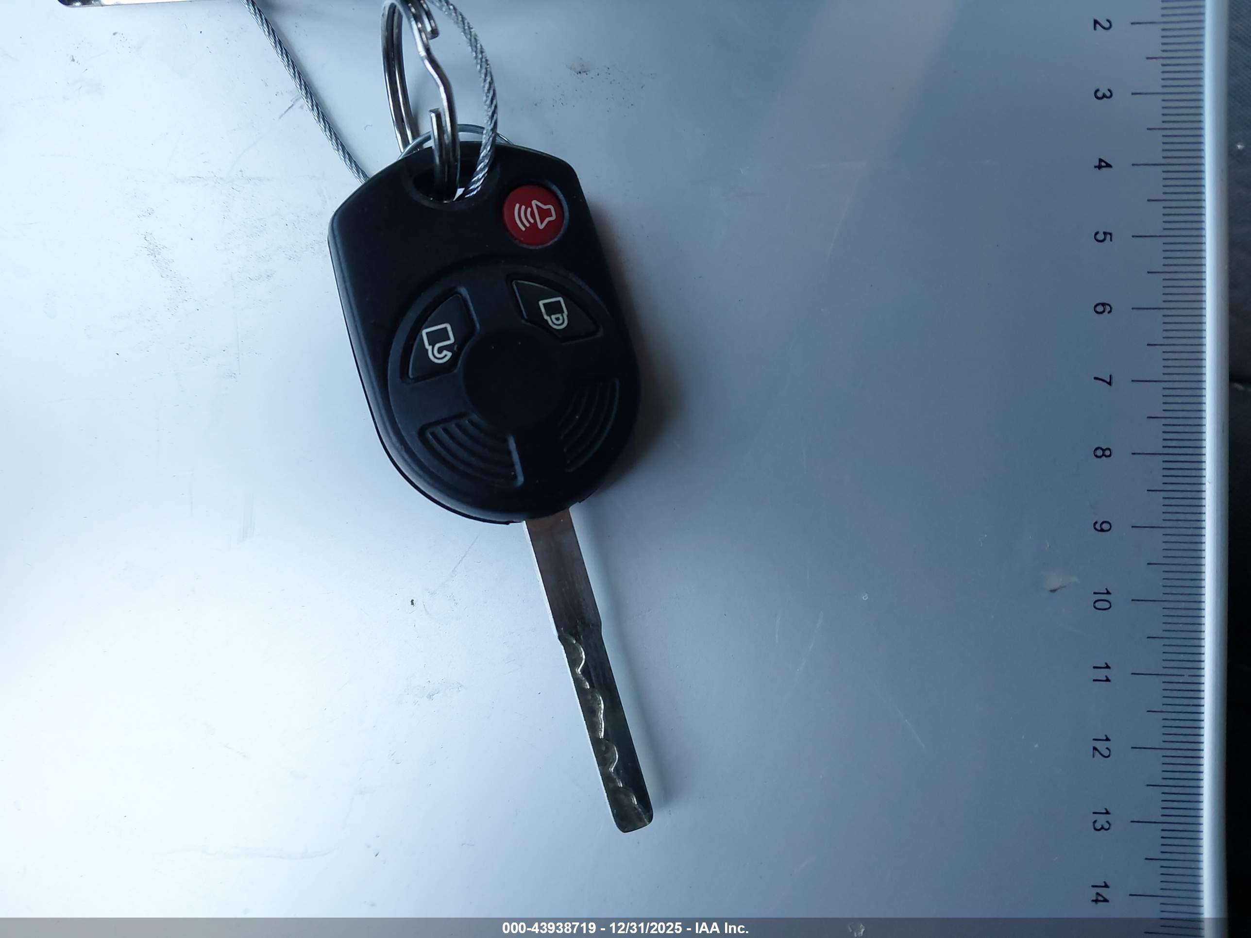 FORD ESCAPE image 11