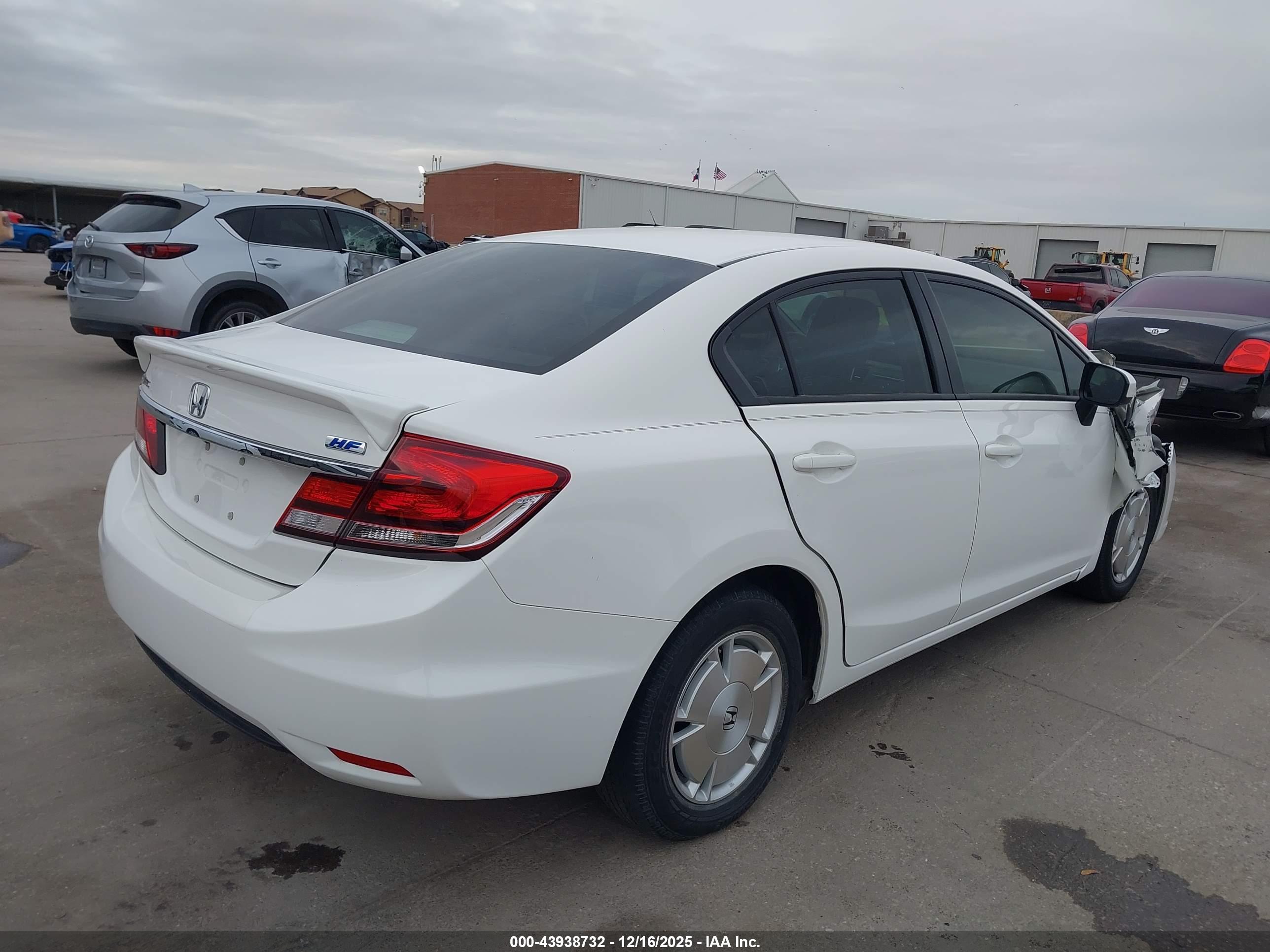 HONDA CIVIC image 4