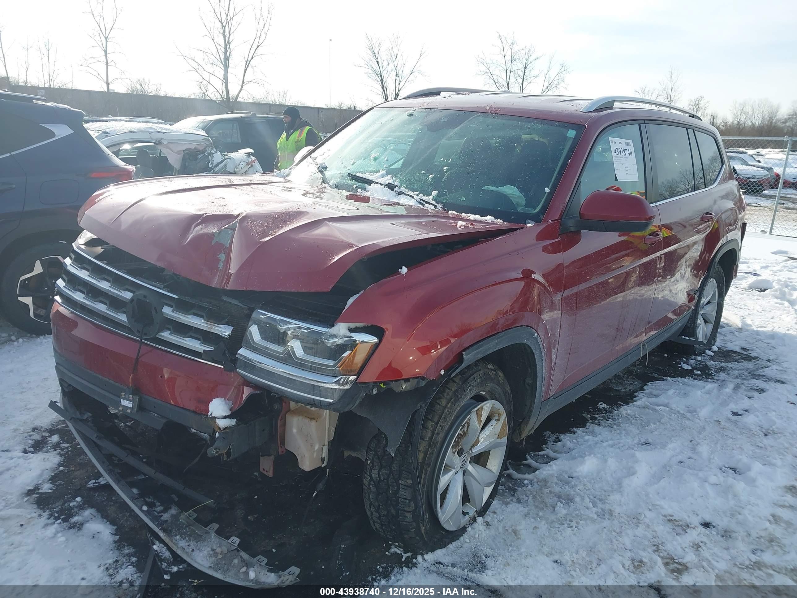 VOLKSWAGEN ATLAS image 2
