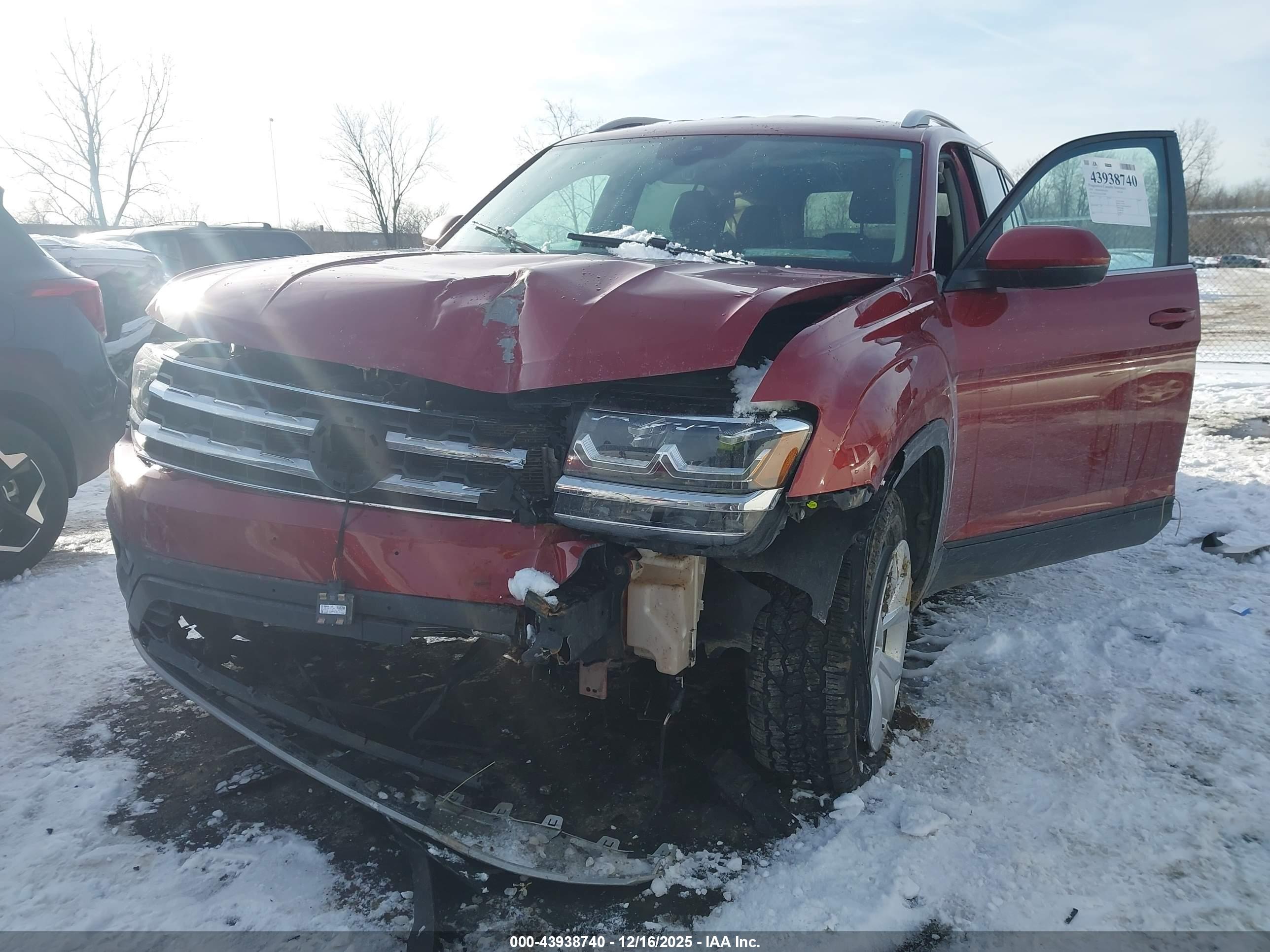 VOLKSWAGEN ATLAS image 6