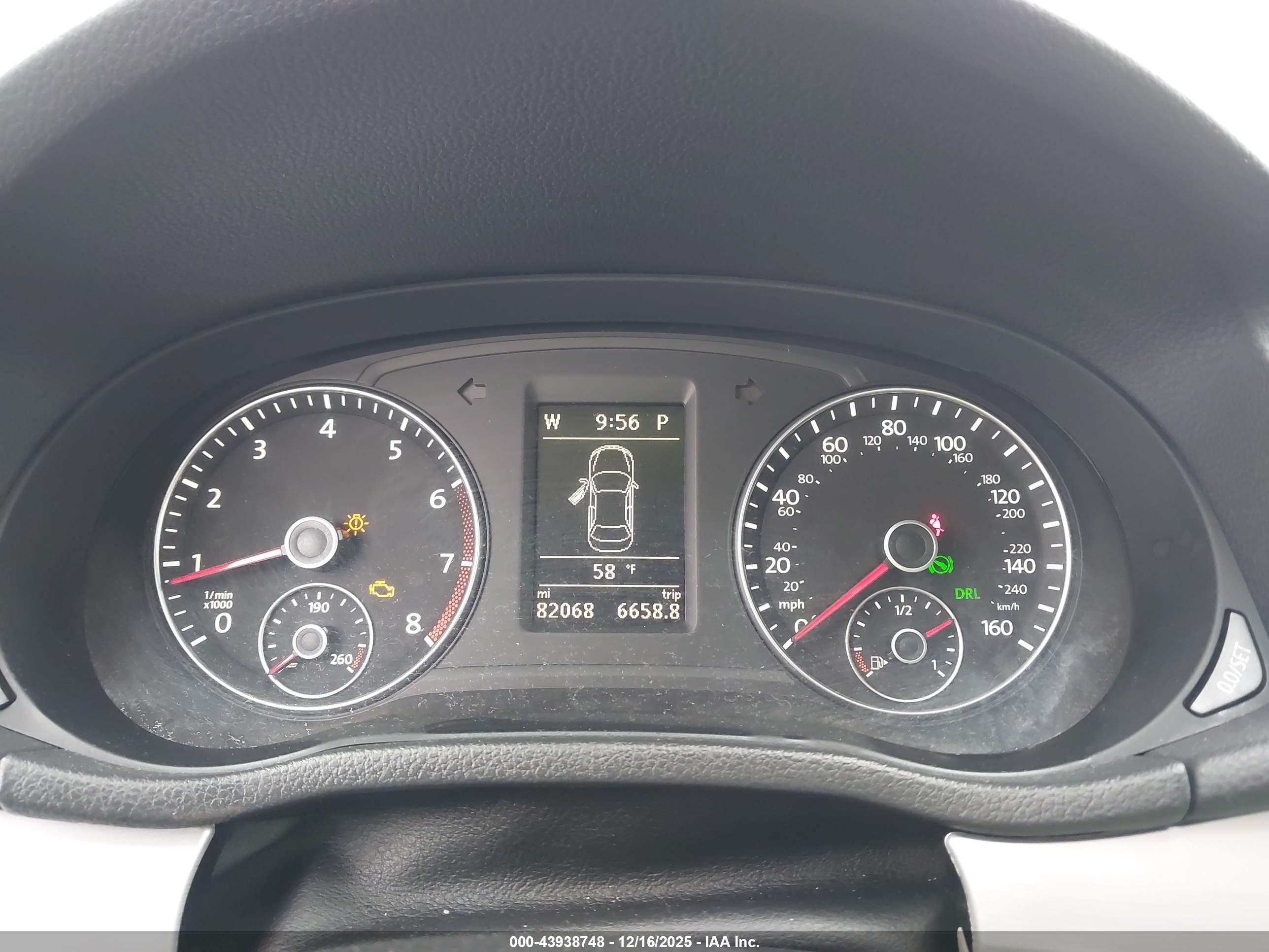 VOLKSWAGEN PASSAT image 7