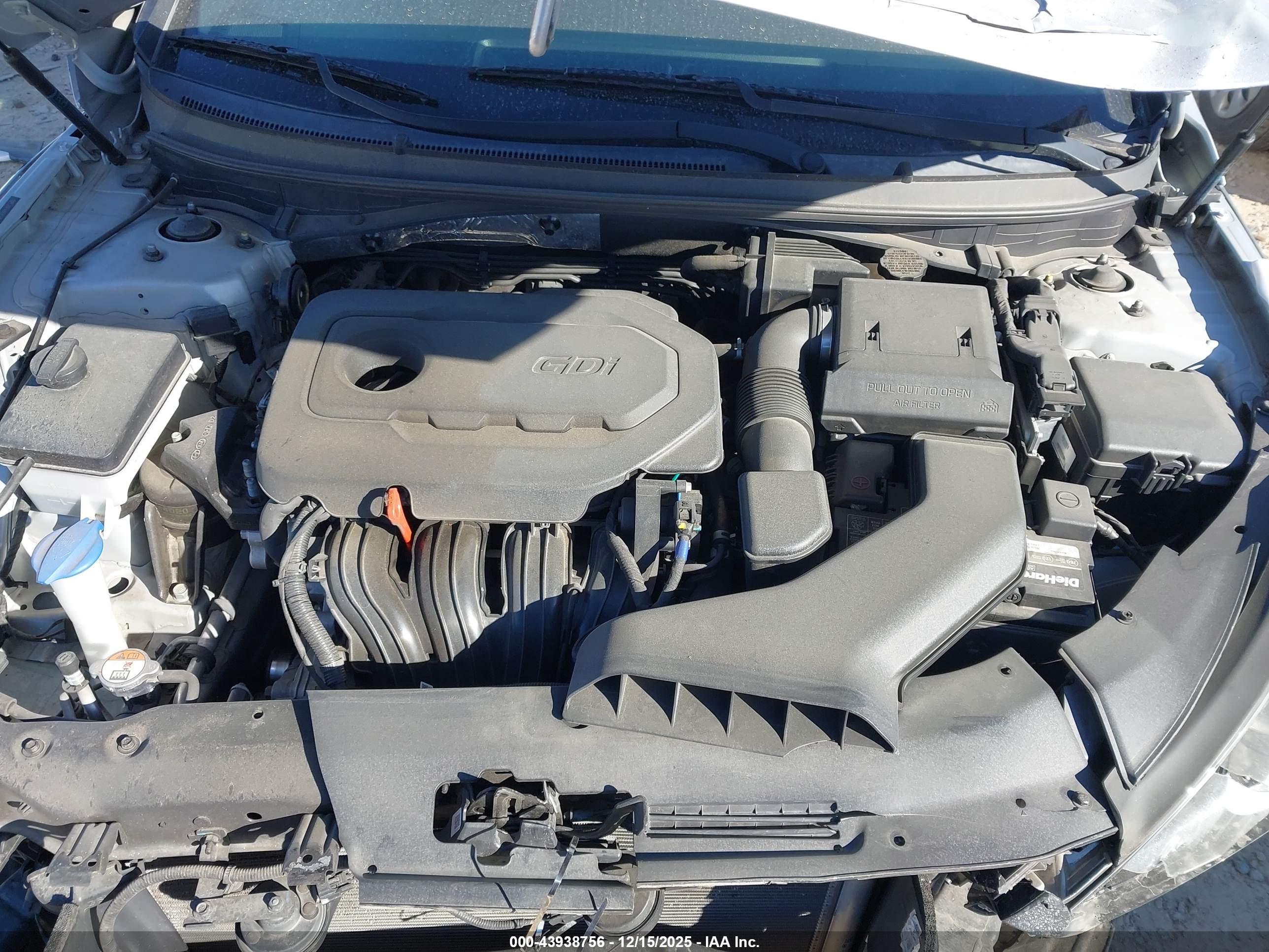 HYUNDAI SONATA image 10