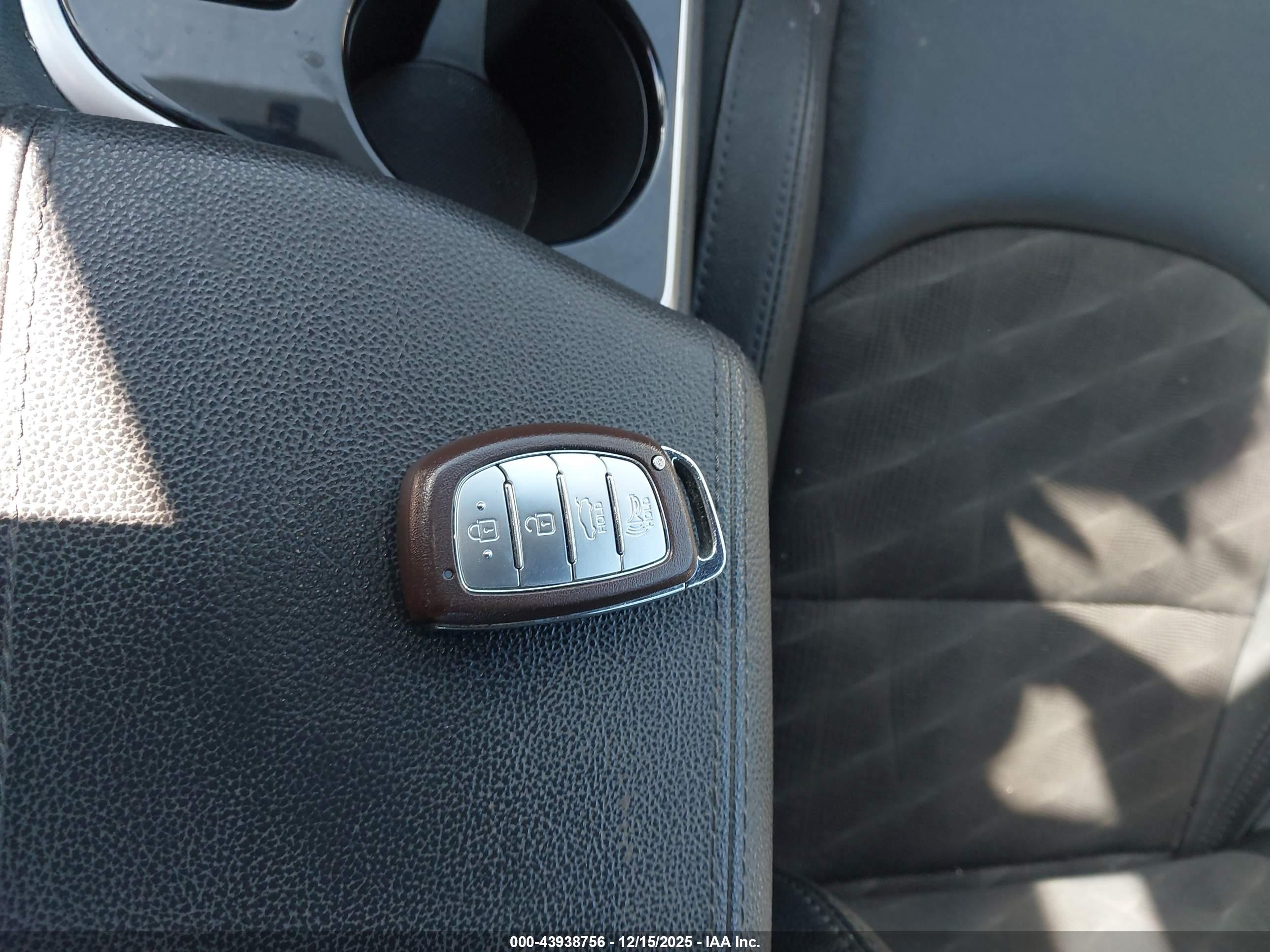 HYUNDAI SONATA image 11