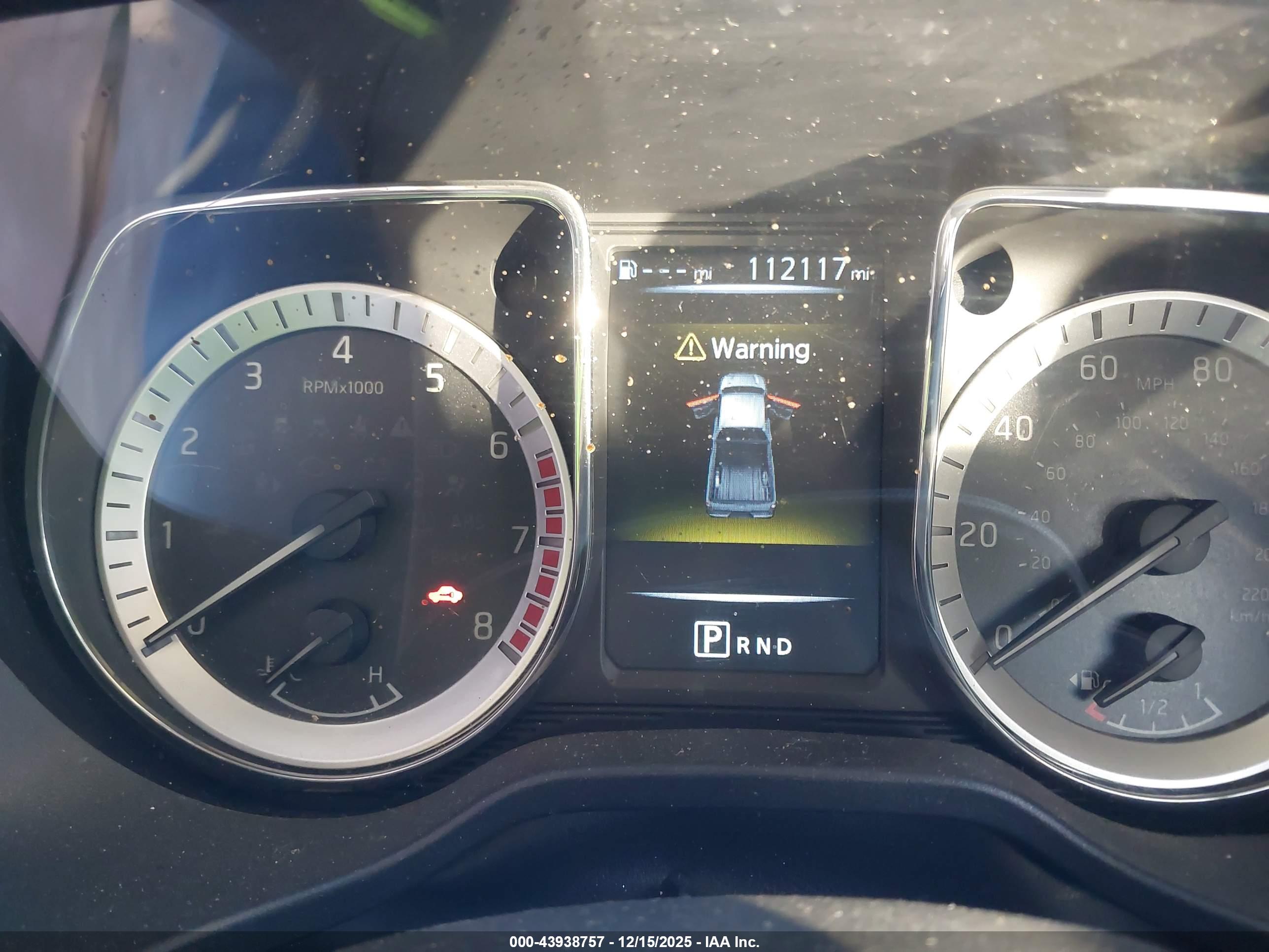 NISSAN TITAN image 7