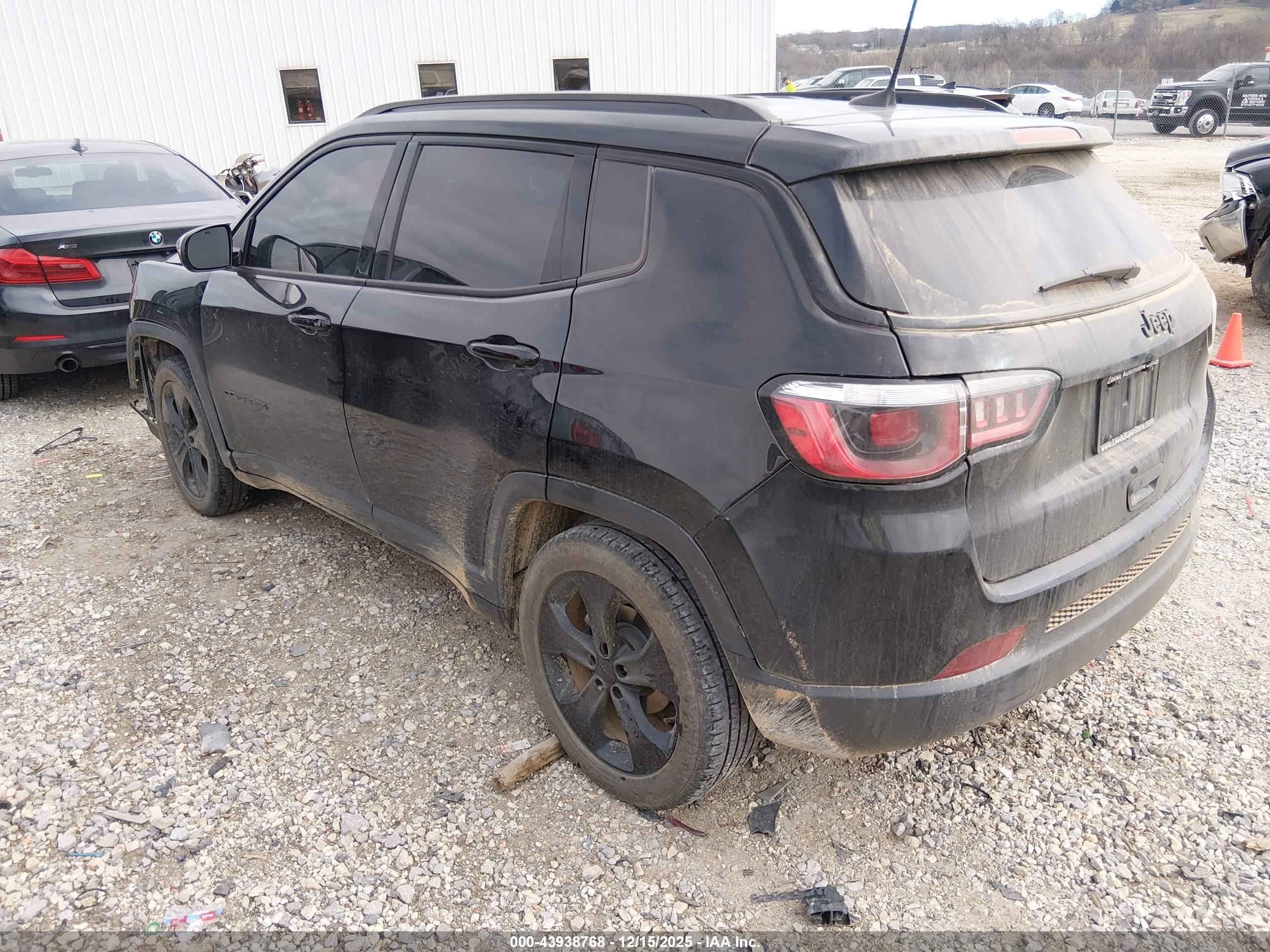 JEEP COMPASS image 3