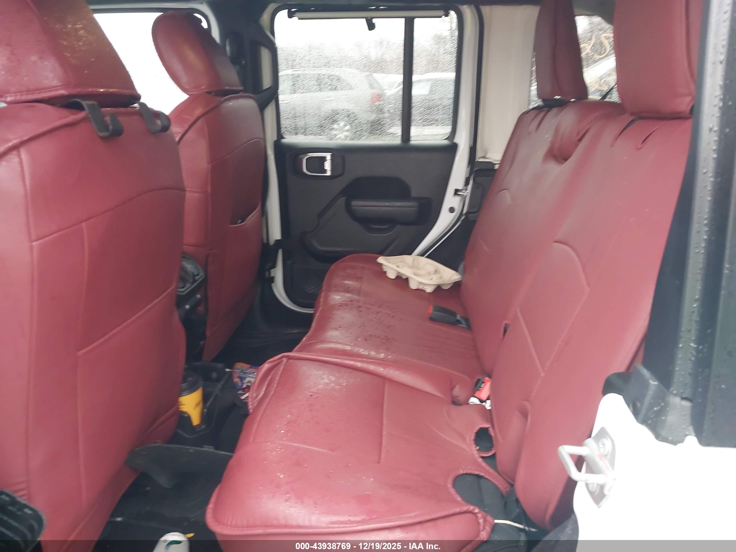 JEEP WRANGLER image 8