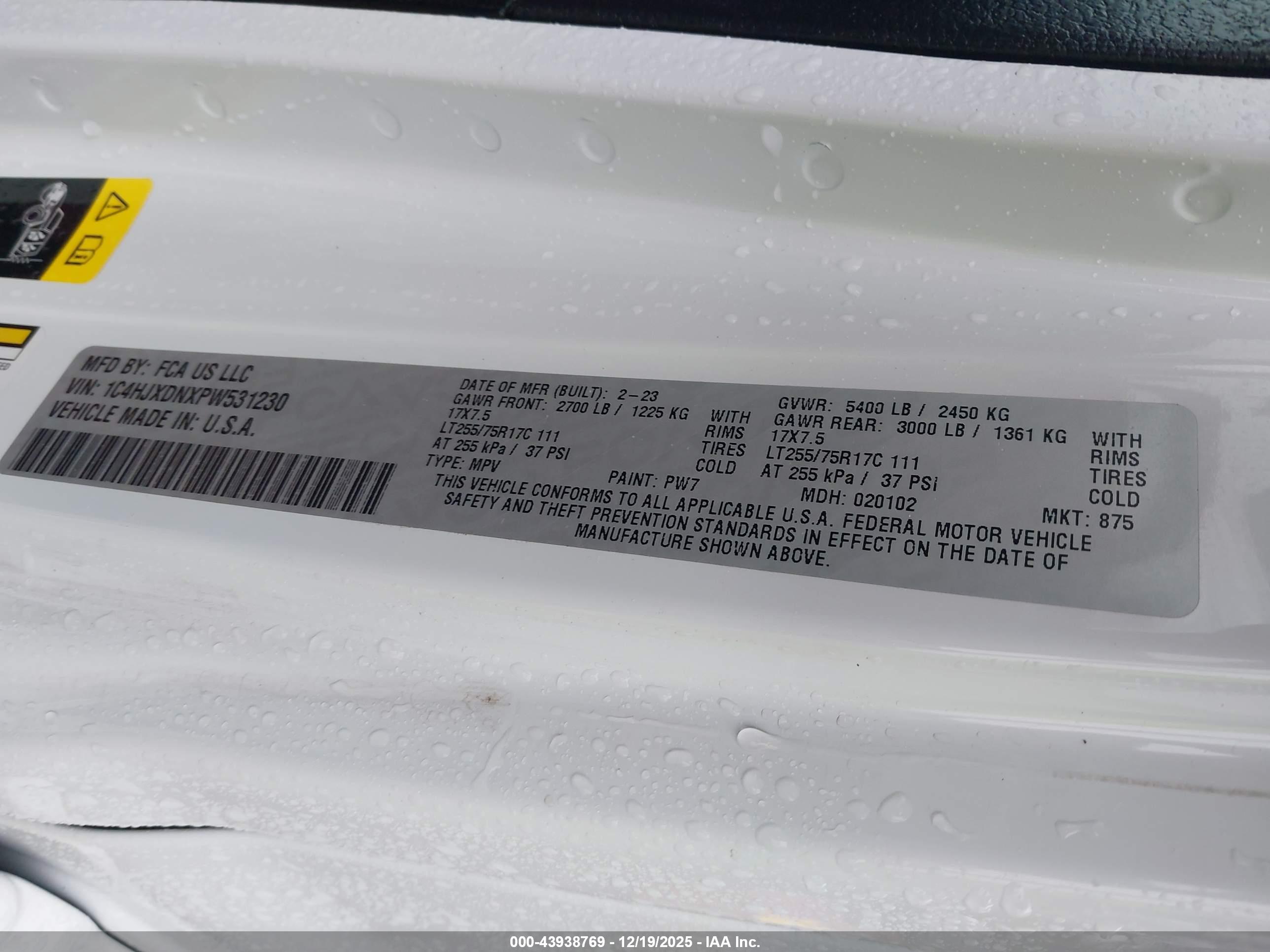 JEEP WRANGLER image 9