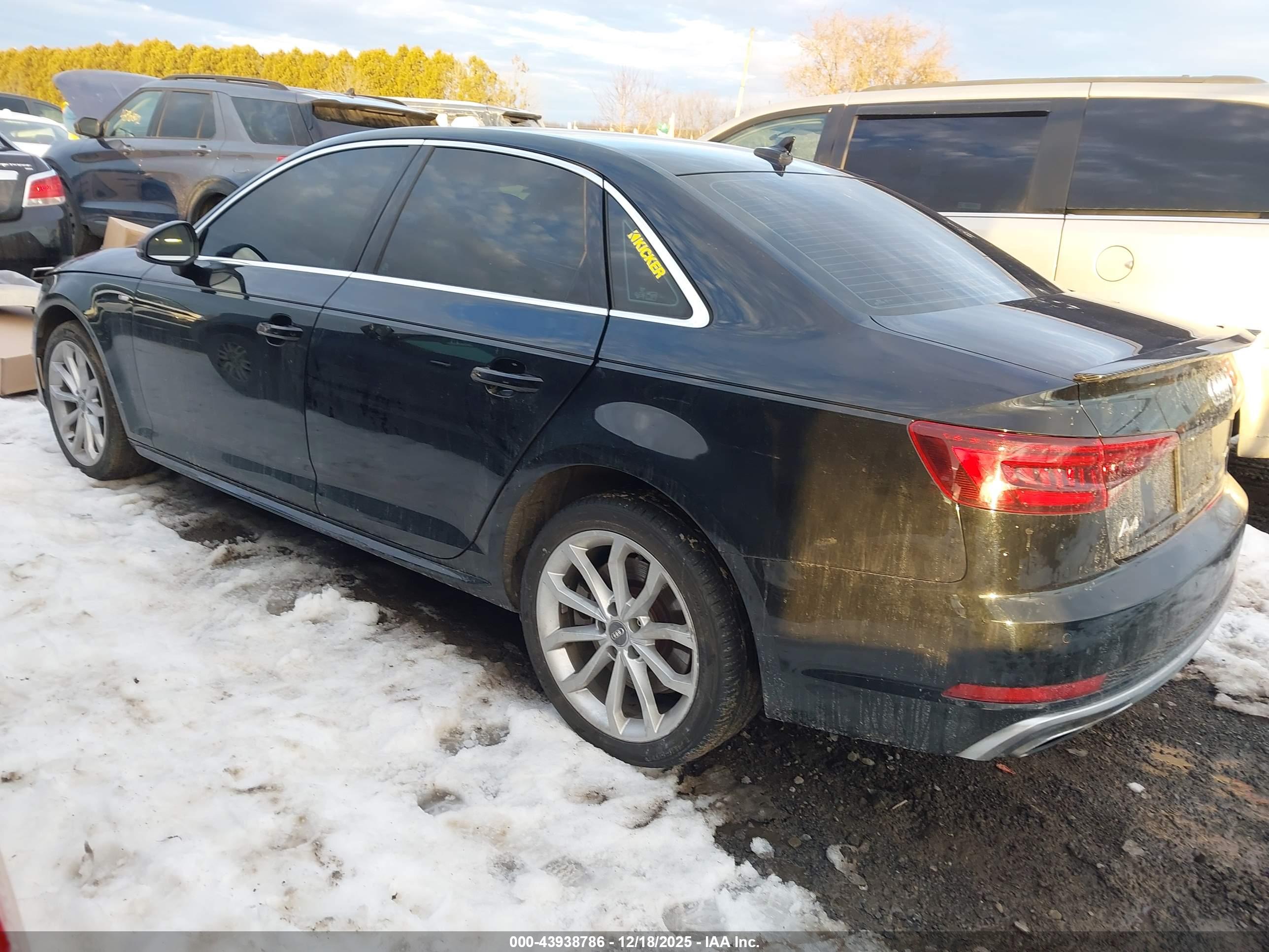 AUDI A4 image 3
