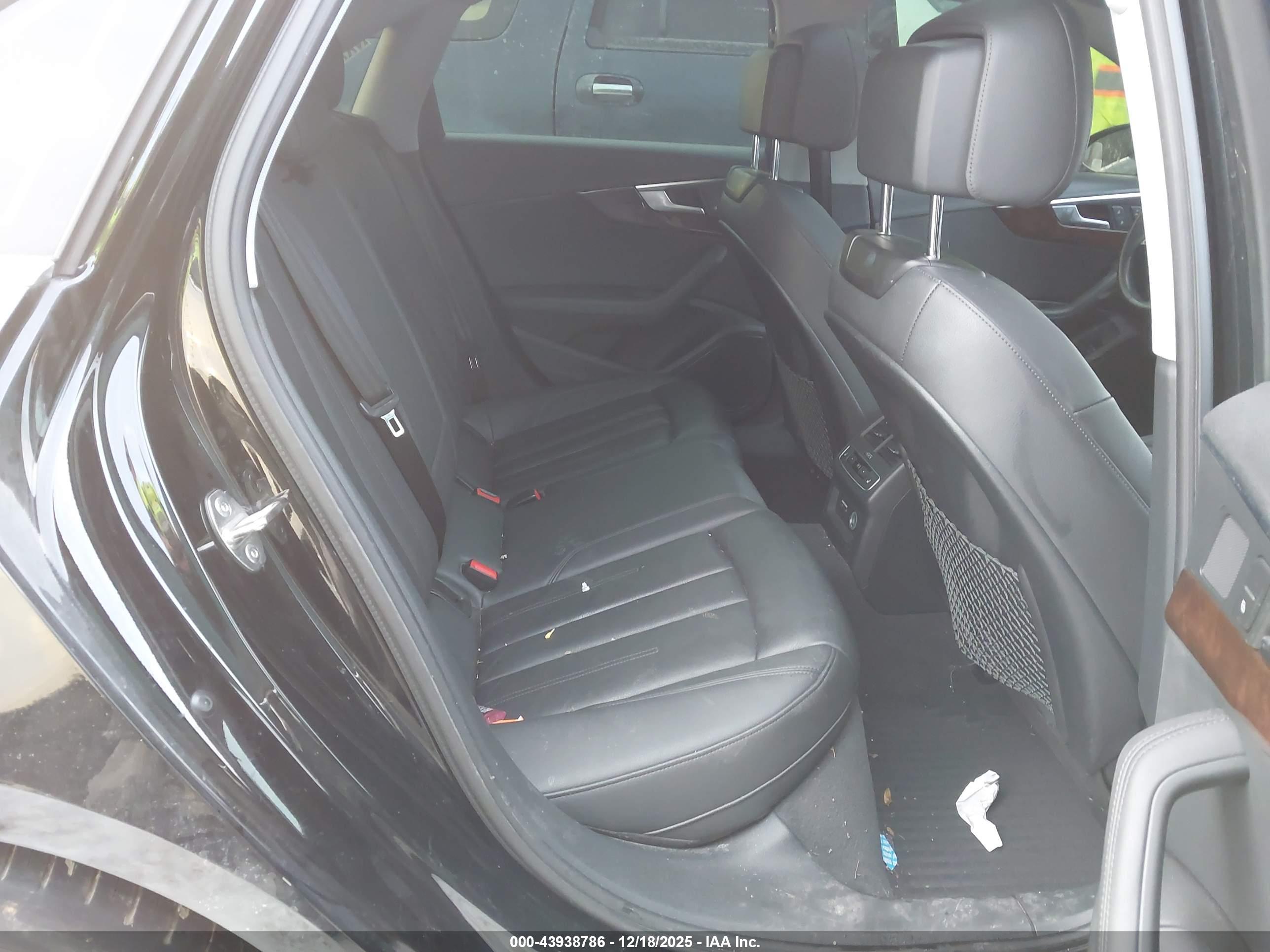 AUDI A4 image 8