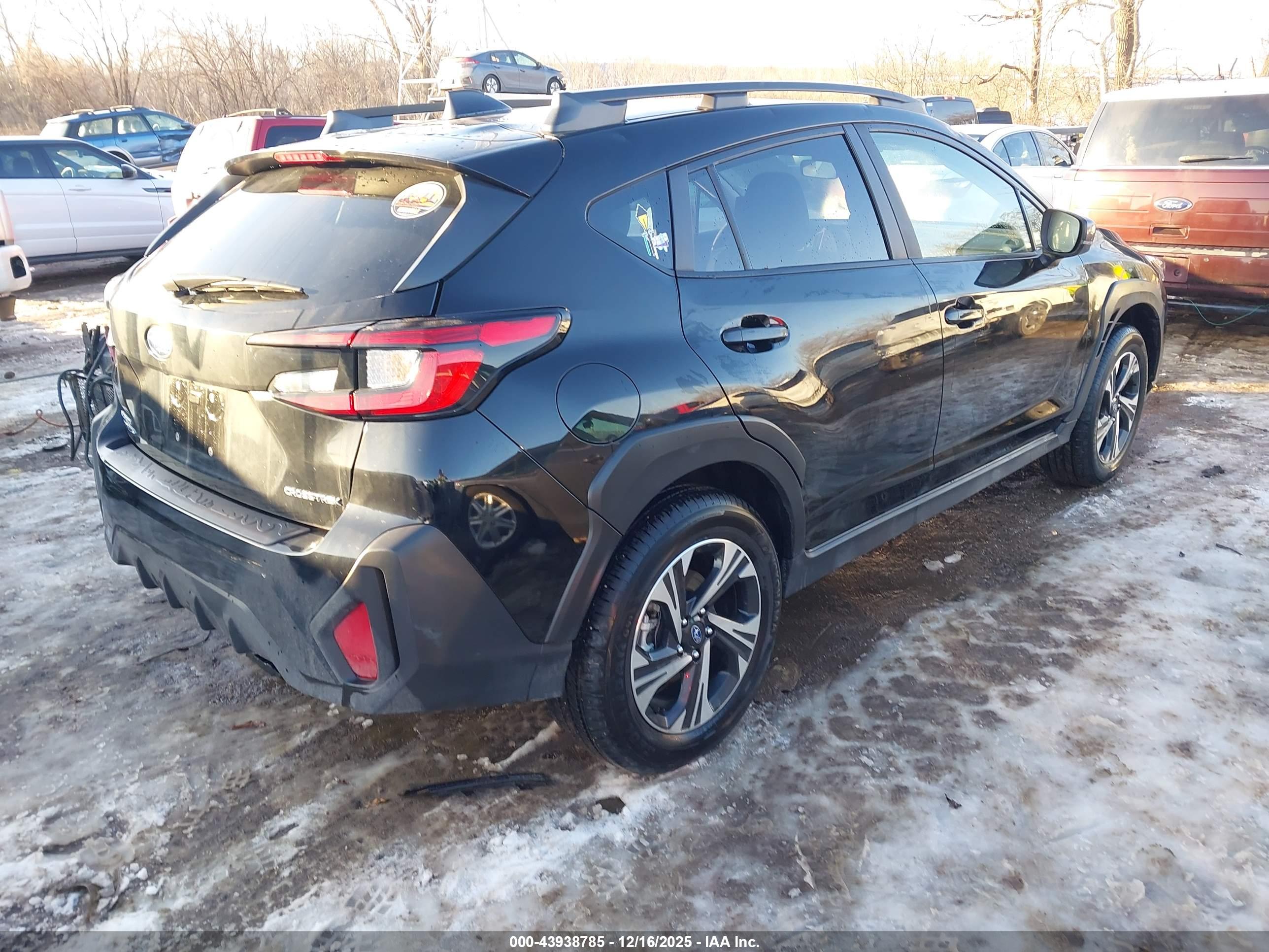 SUBARU CROSSTREK image 4