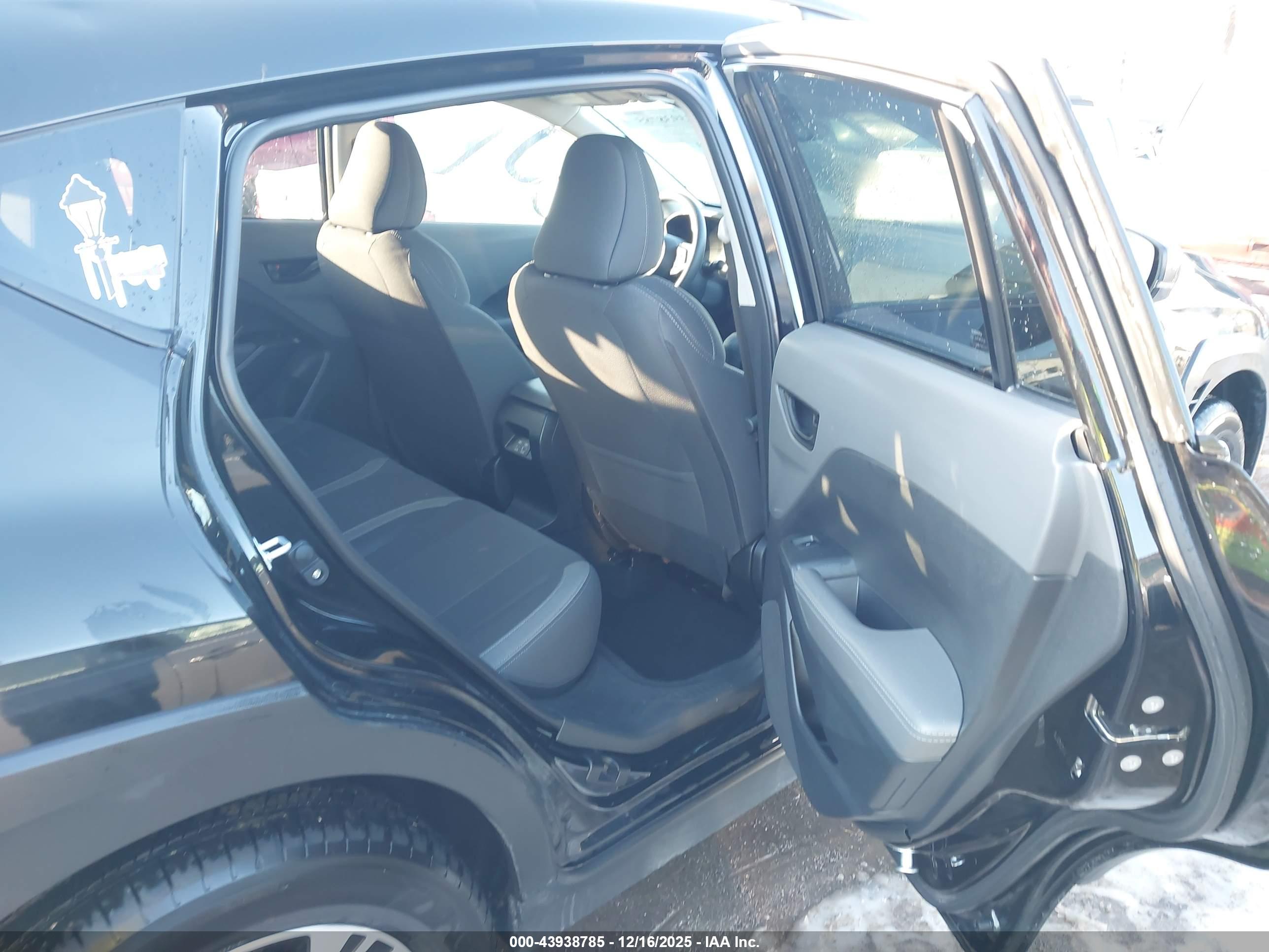 SUBARU CROSSTREK image 8