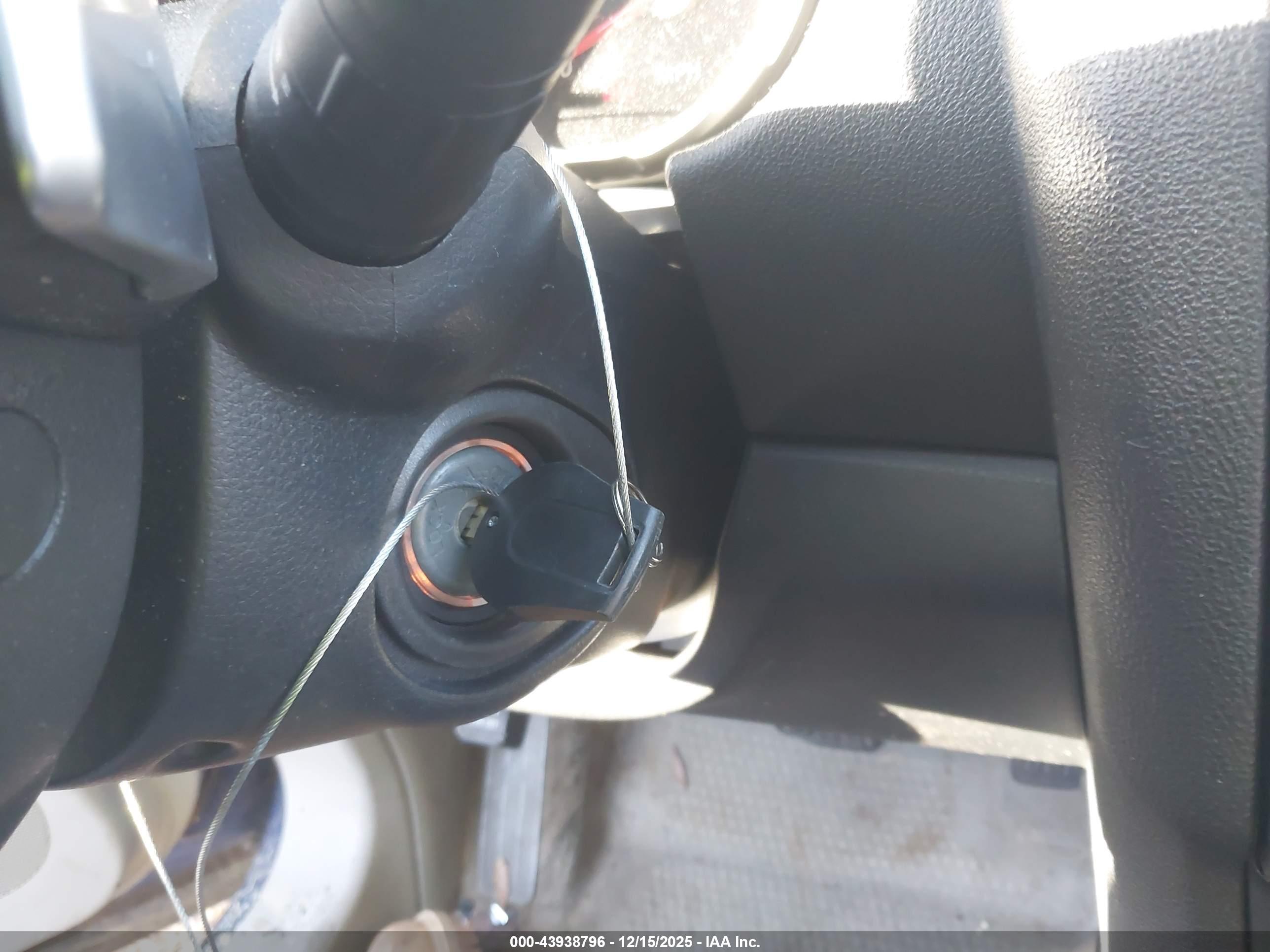 NISSAN ROGUE image 11
