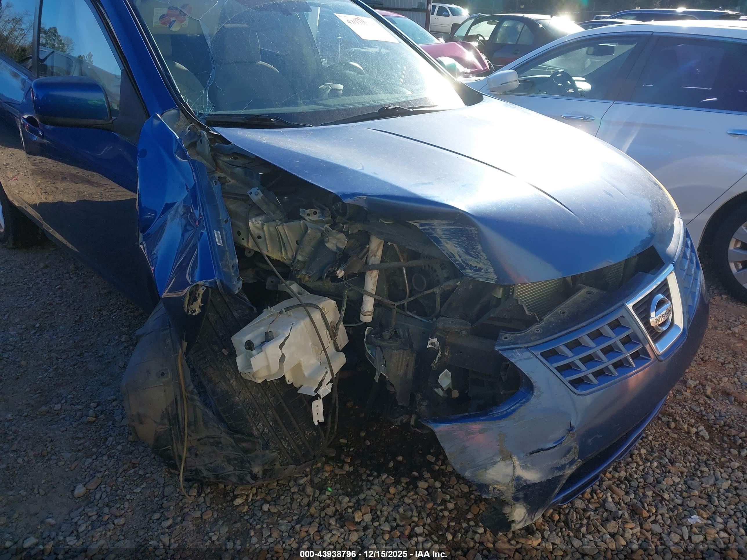 NISSAN ROGUE image 6