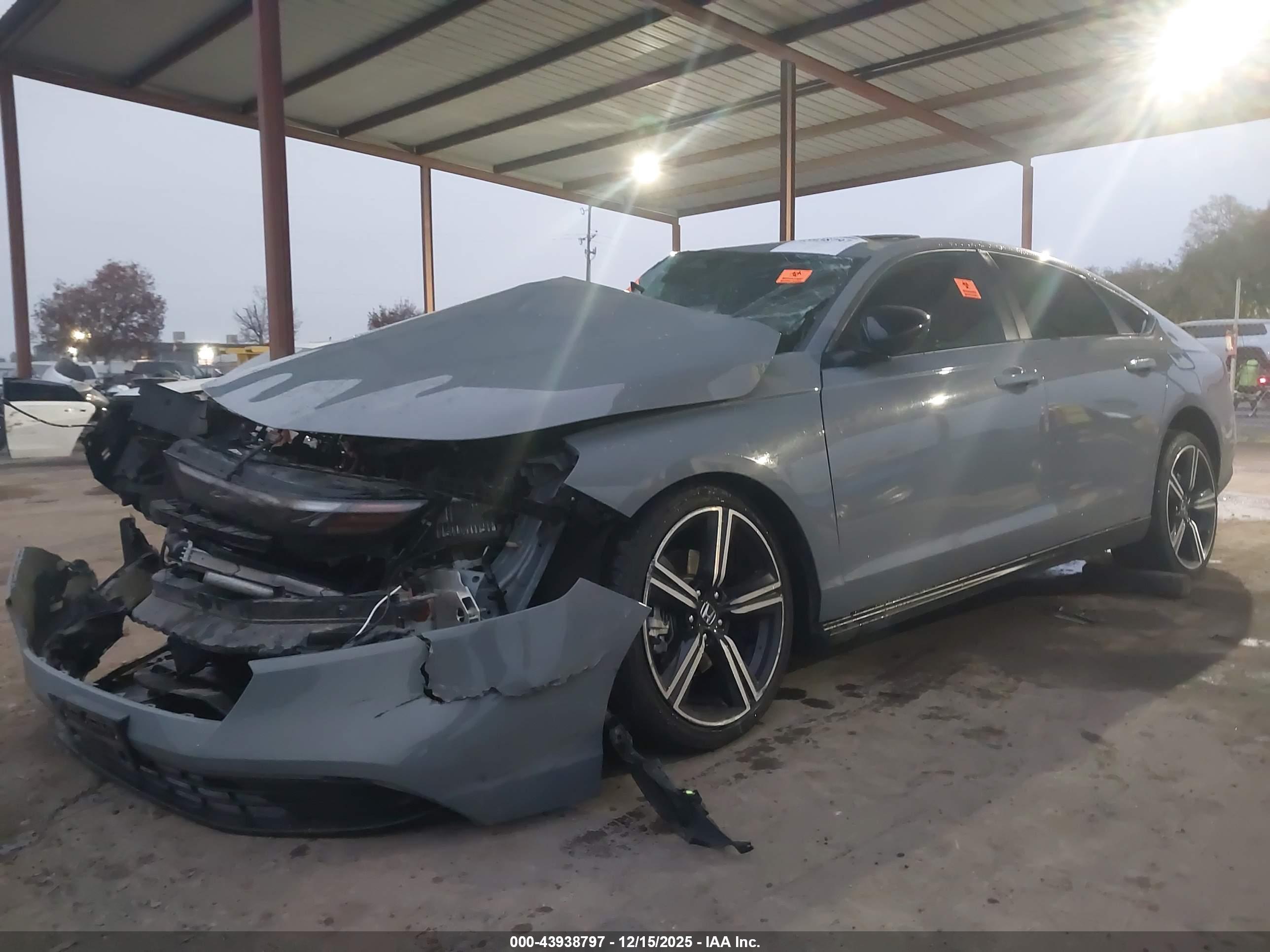 HONDA ACCORD image 2