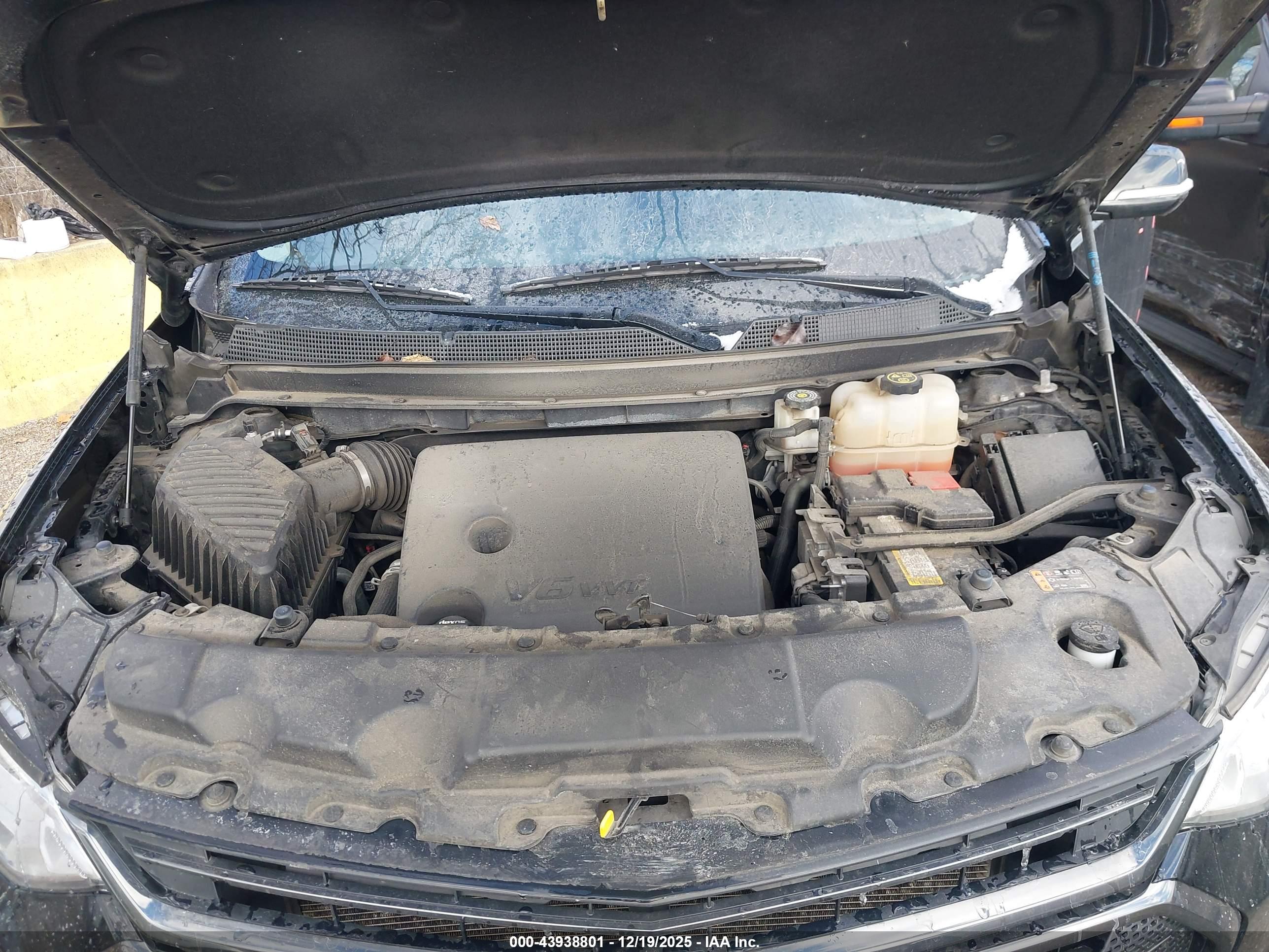 CHEVROLET TRAVERSE image 10