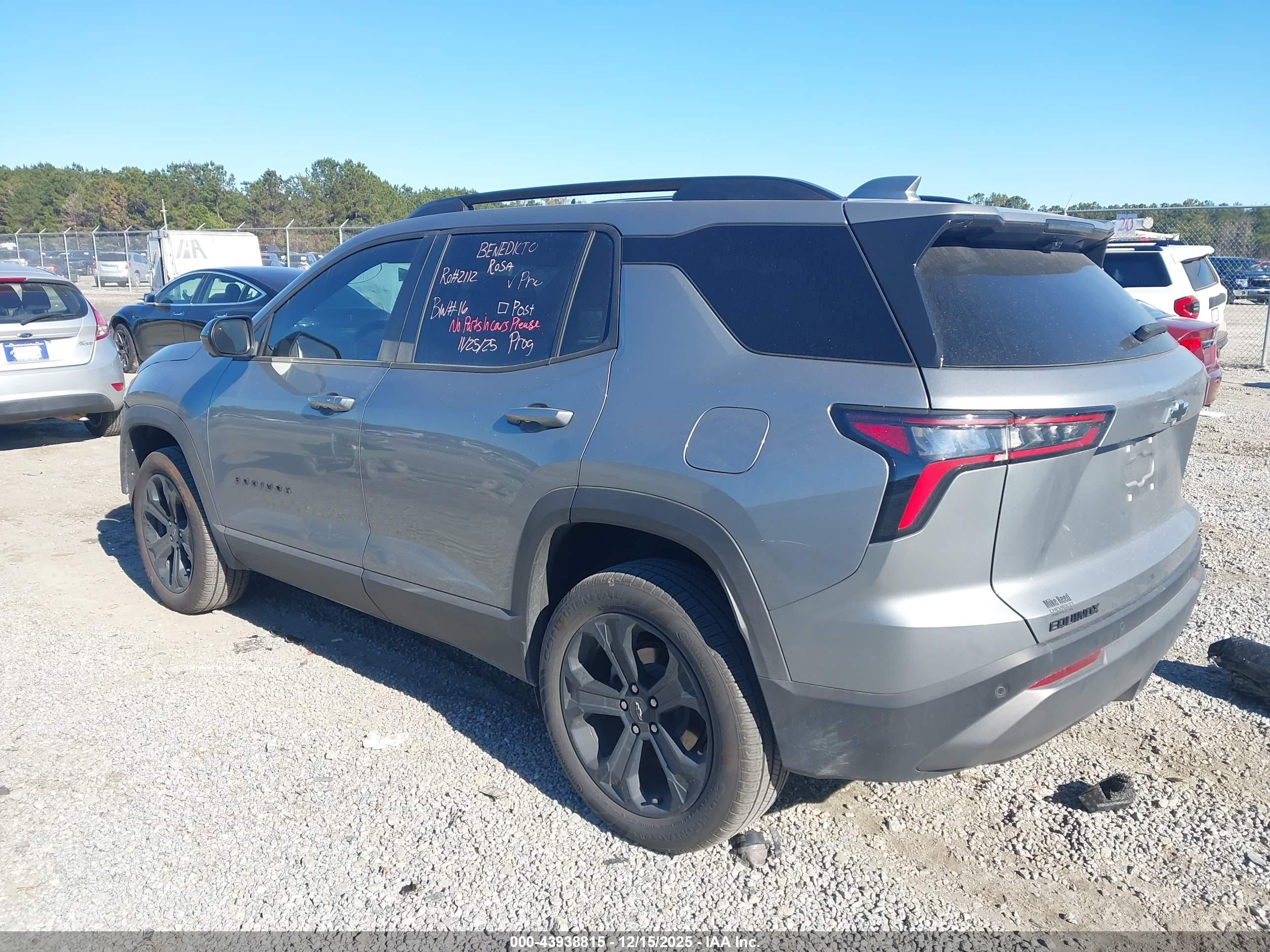 CHEVROLET EQUINOX image 3