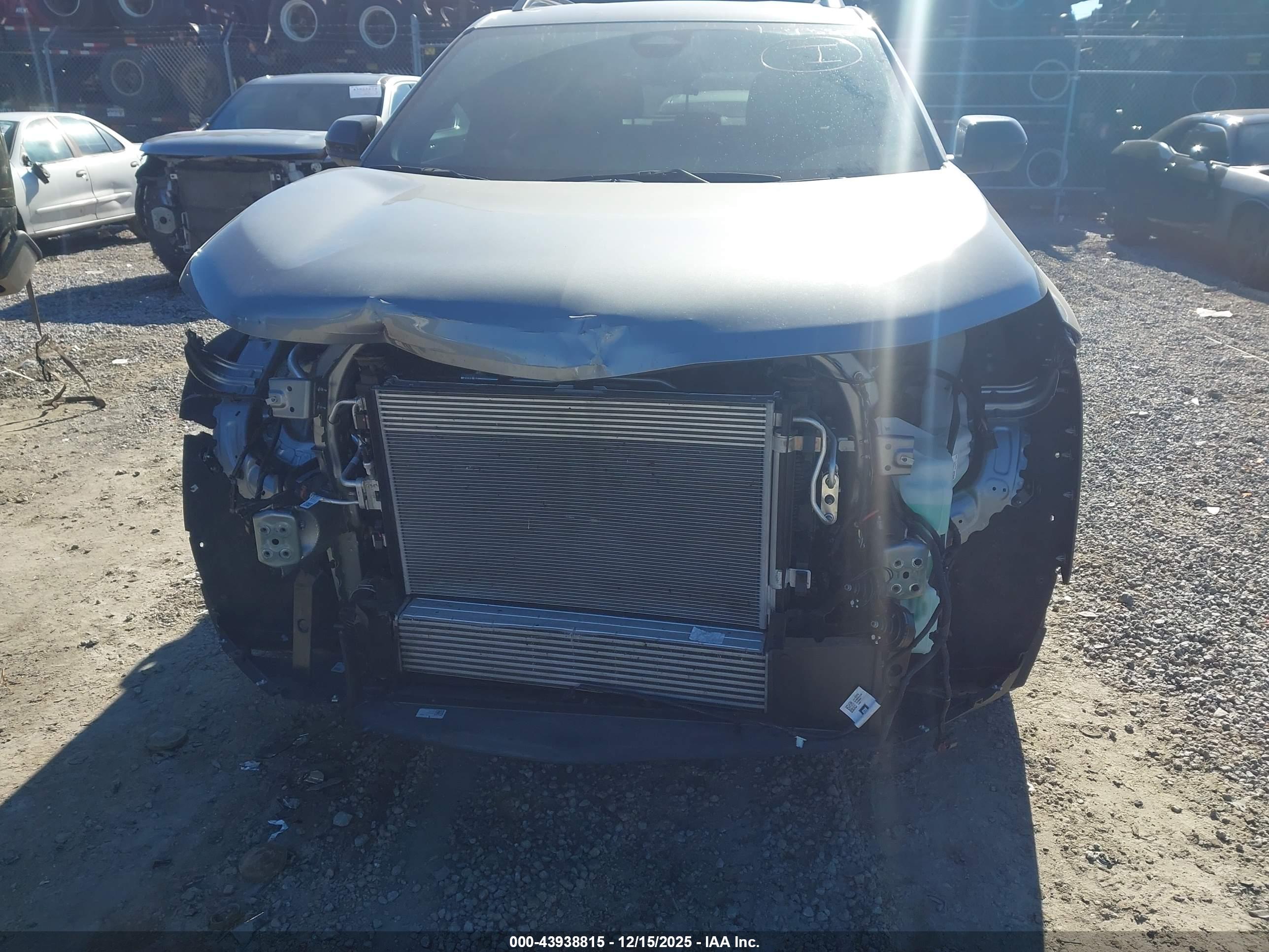 CHEVROLET EQUINOX image 6