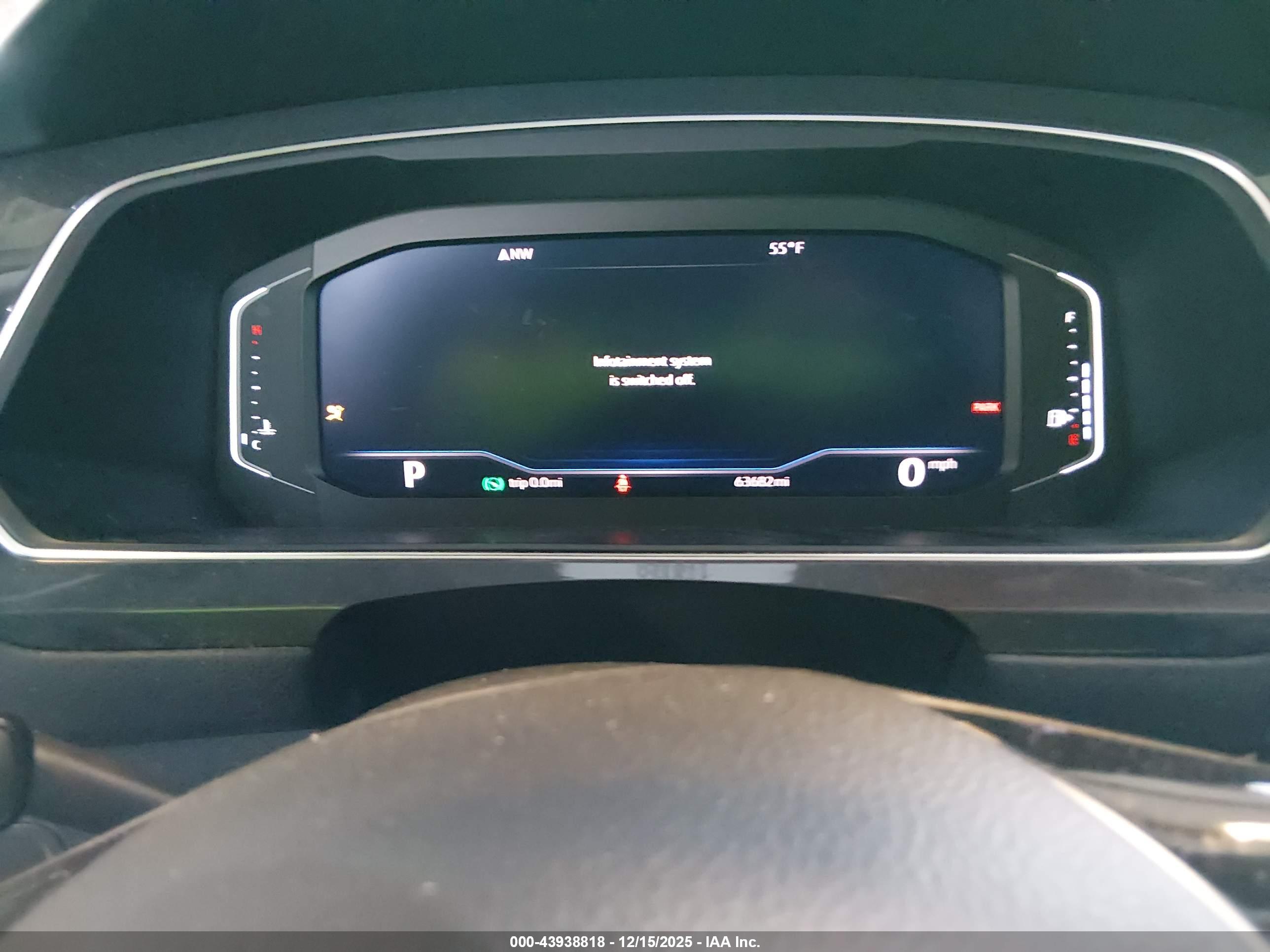 VOLKSWAGEN TIGUAN image 7