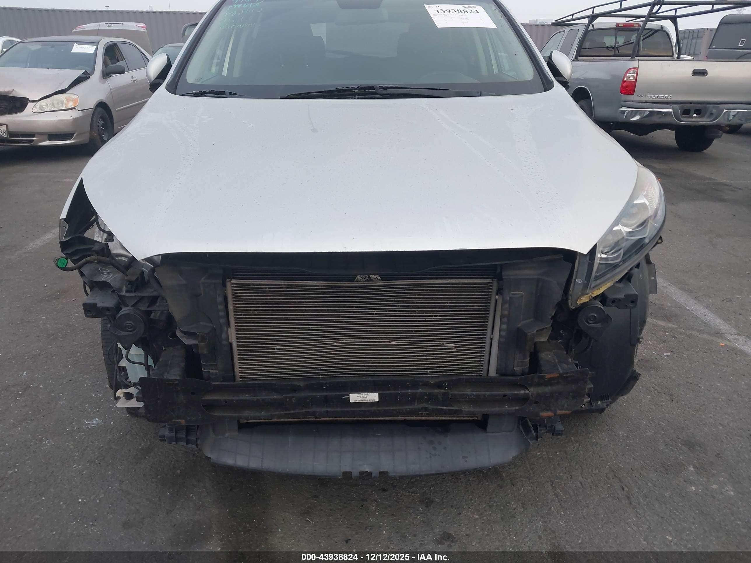 KIA SORENTO image 6