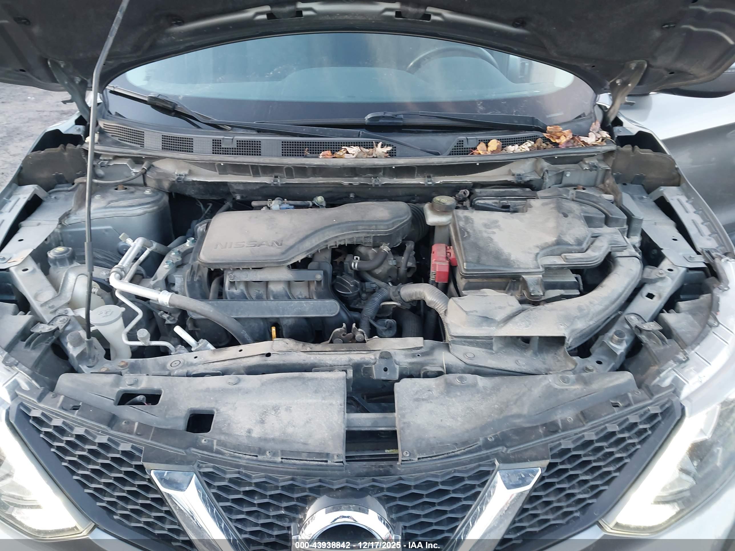NISSAN ROGUE image 10