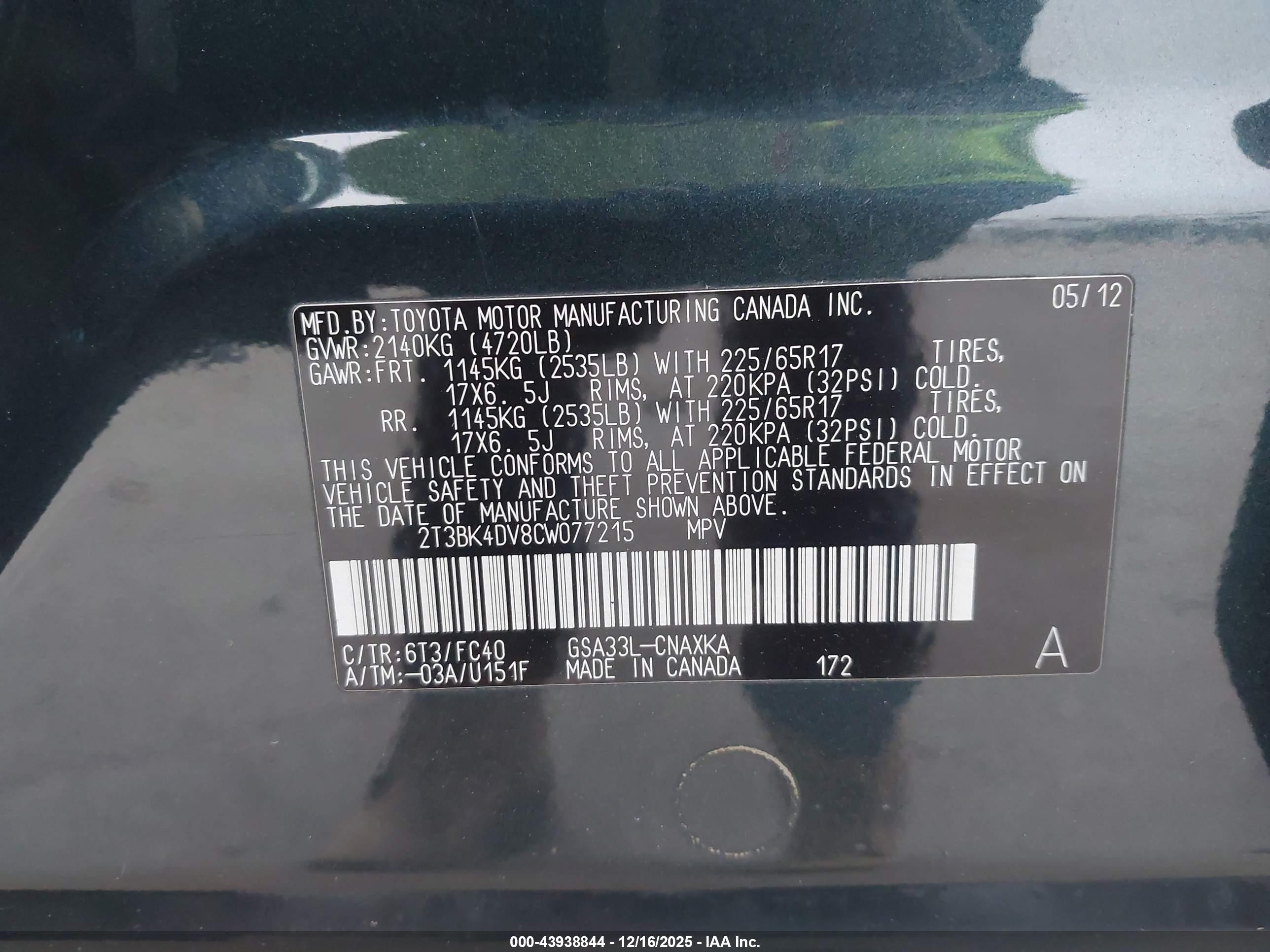 TOYOTA RAV4 image 9