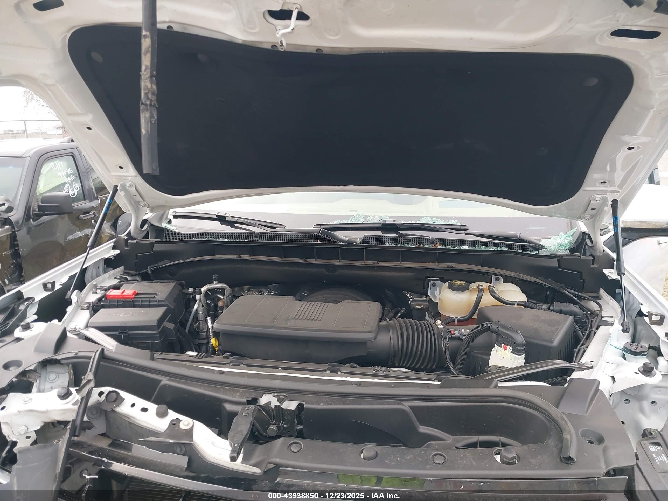 CHEVROLET TAHOE image 10