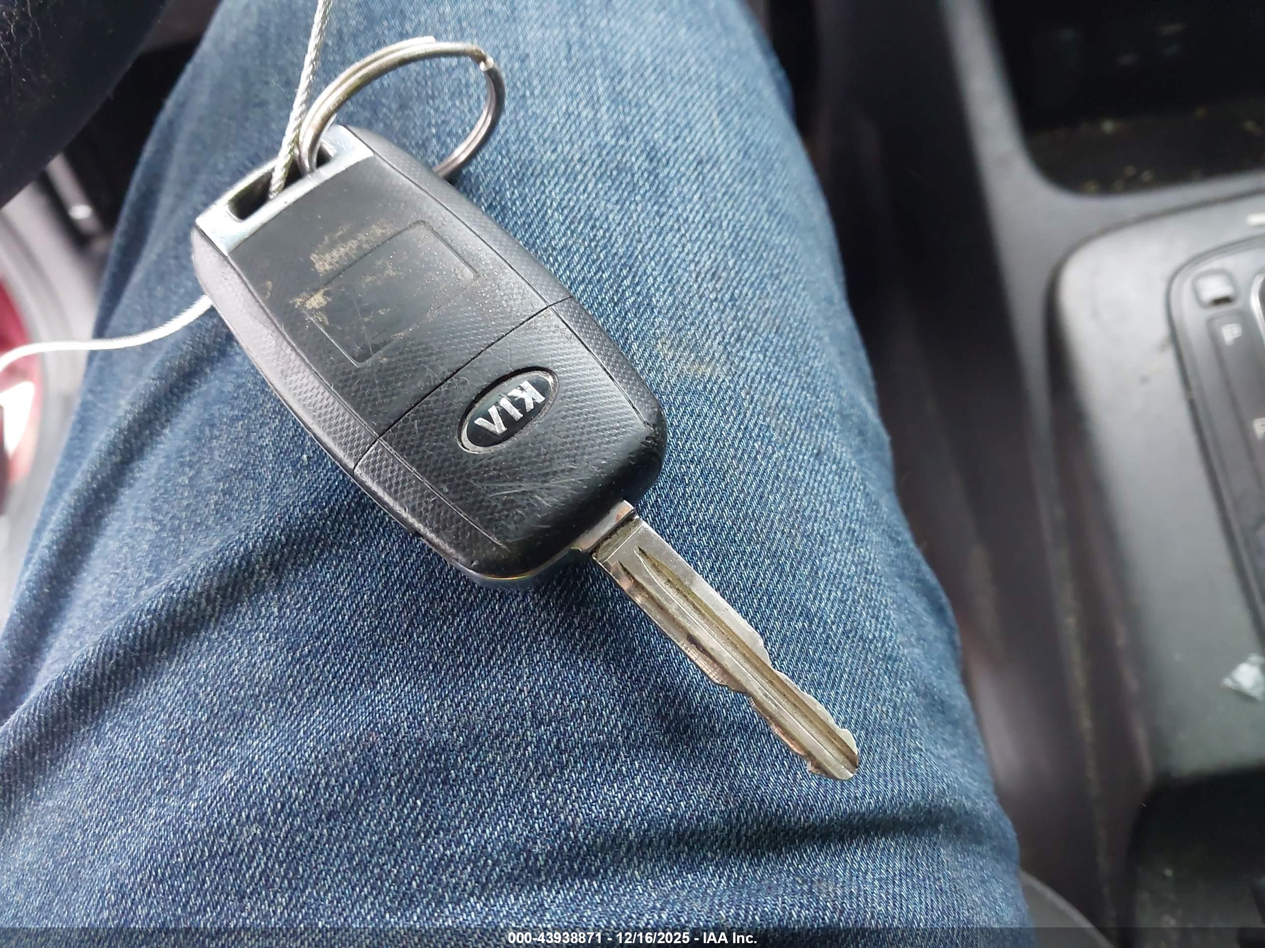 KIA FORTE image 11