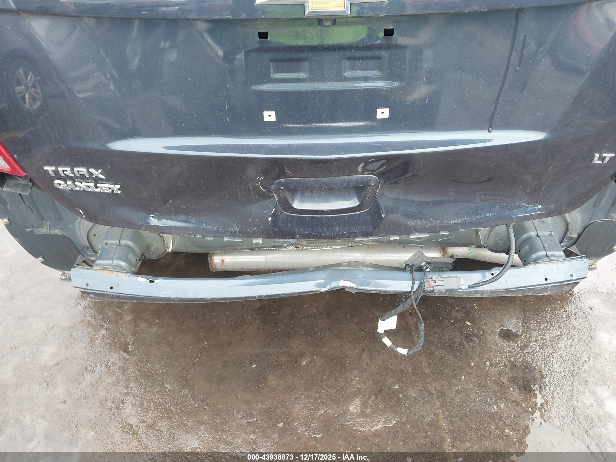 CHEVROLET TRAX image 6