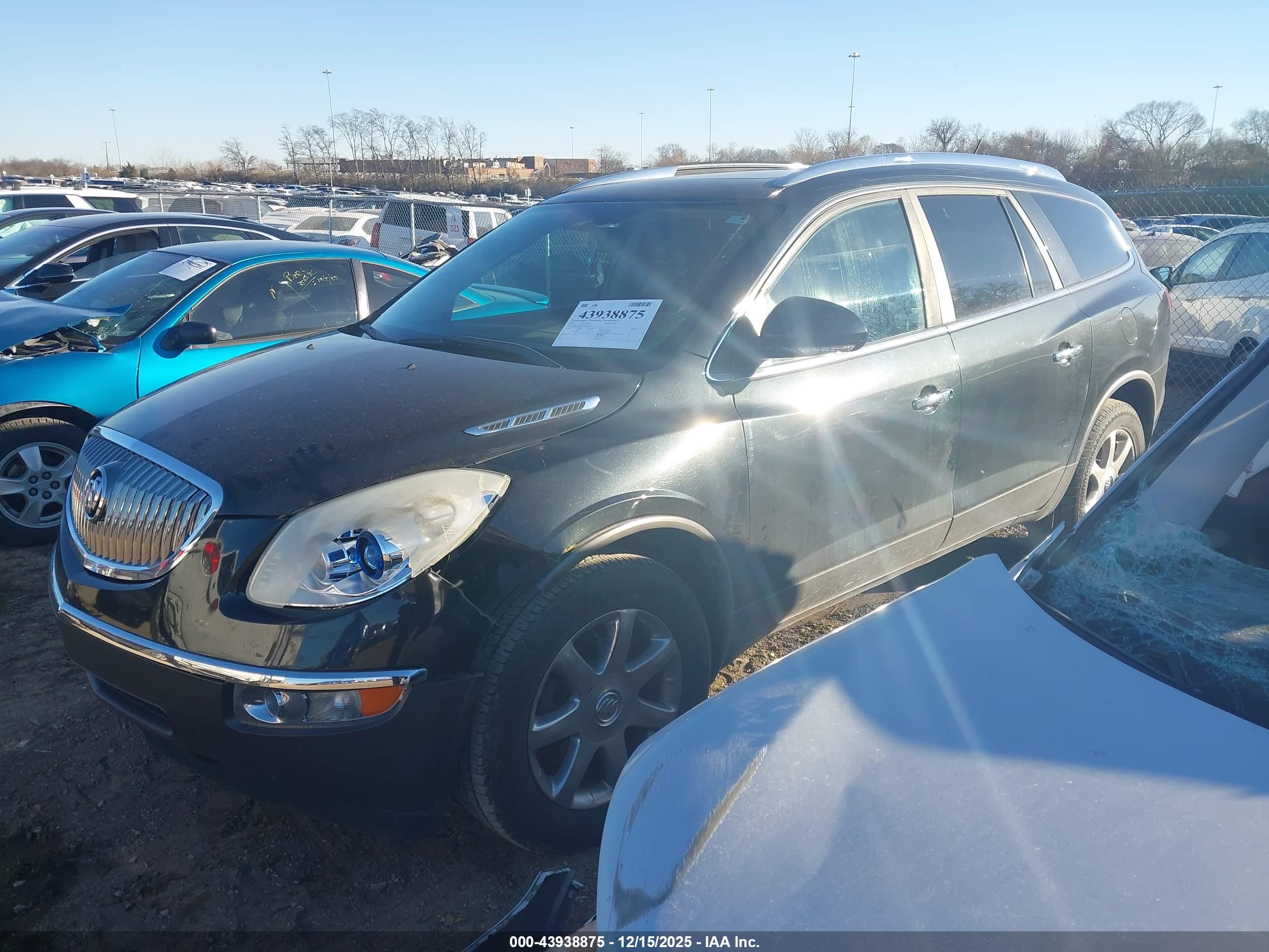 BUICK ENCLAVE image 2