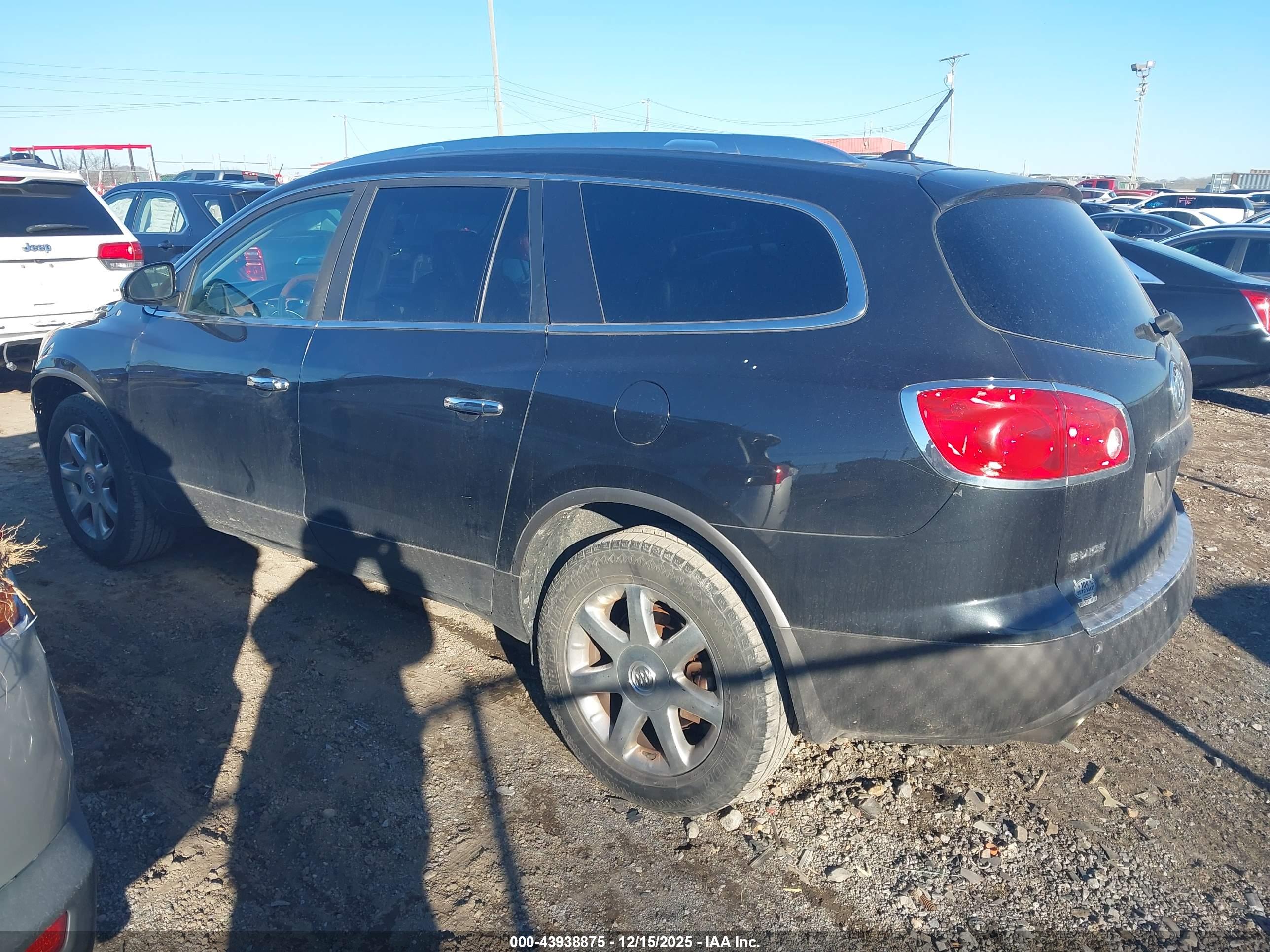 BUICK ENCLAVE image 3