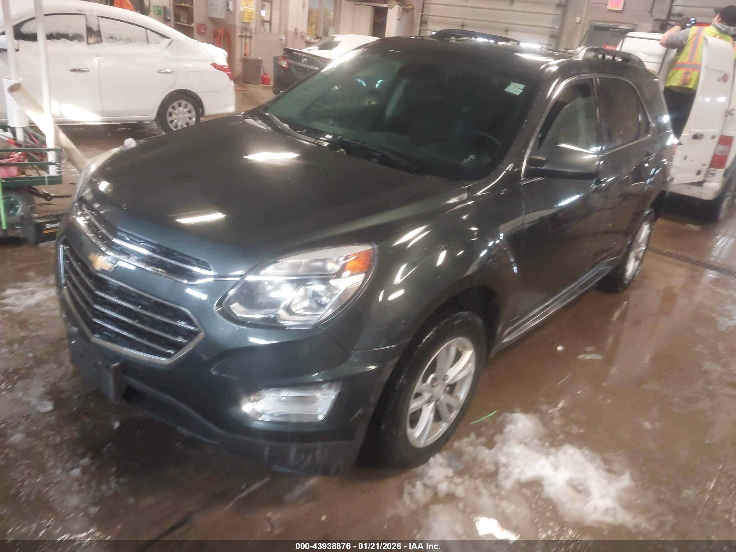 CHEVROLET EQUINOX image 2