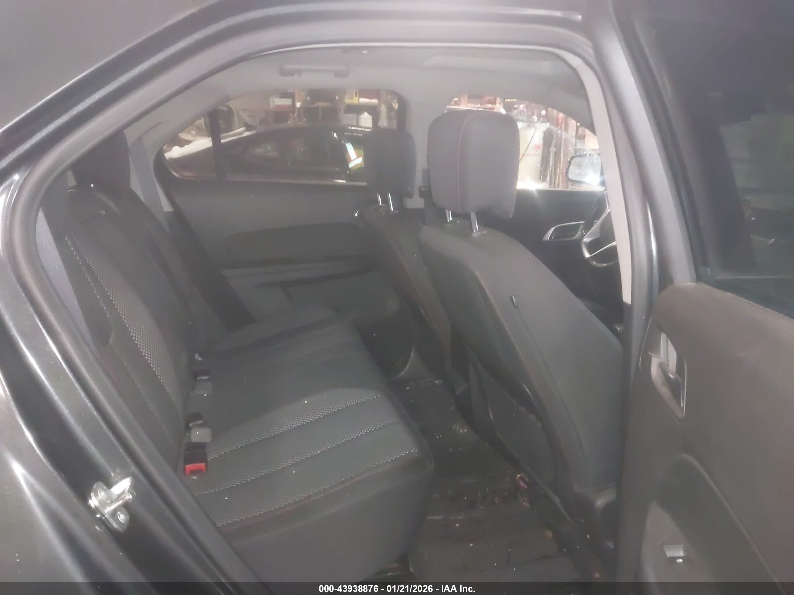 CHEVROLET EQUINOX image 8